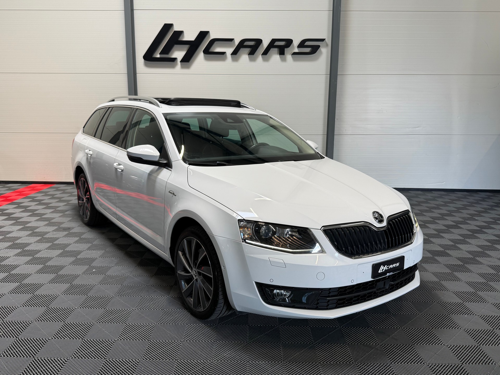 SKODA Octavia Combi 2.0 TDI 184 L & K 4x4 DSG-image-5