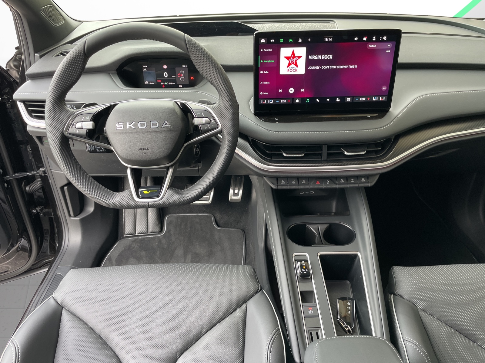 SKODA Enyaq 4x4 RS-image-9