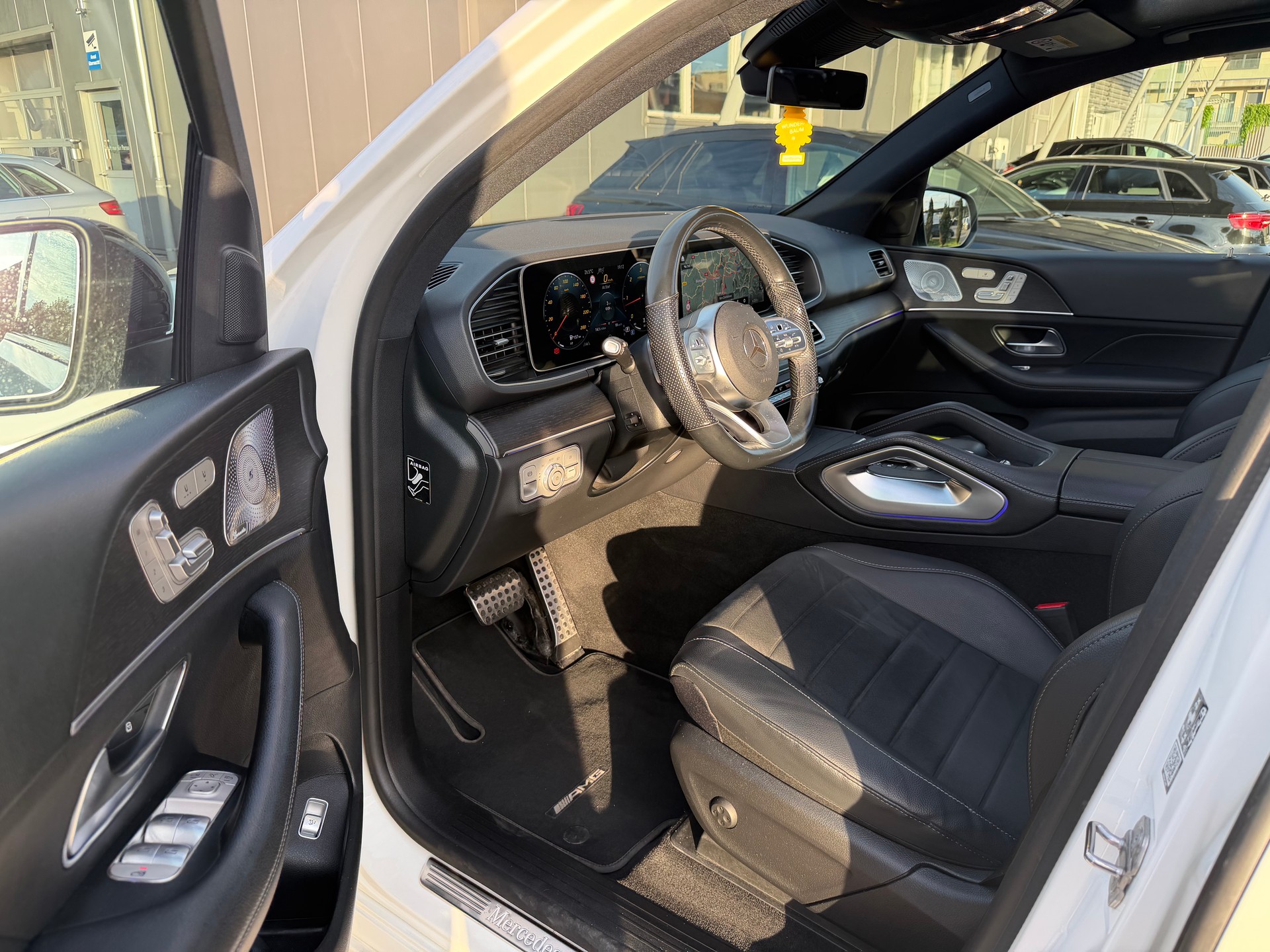 MERCEDES-BENZ GLE 350 d AMG Line 4matic-image-9