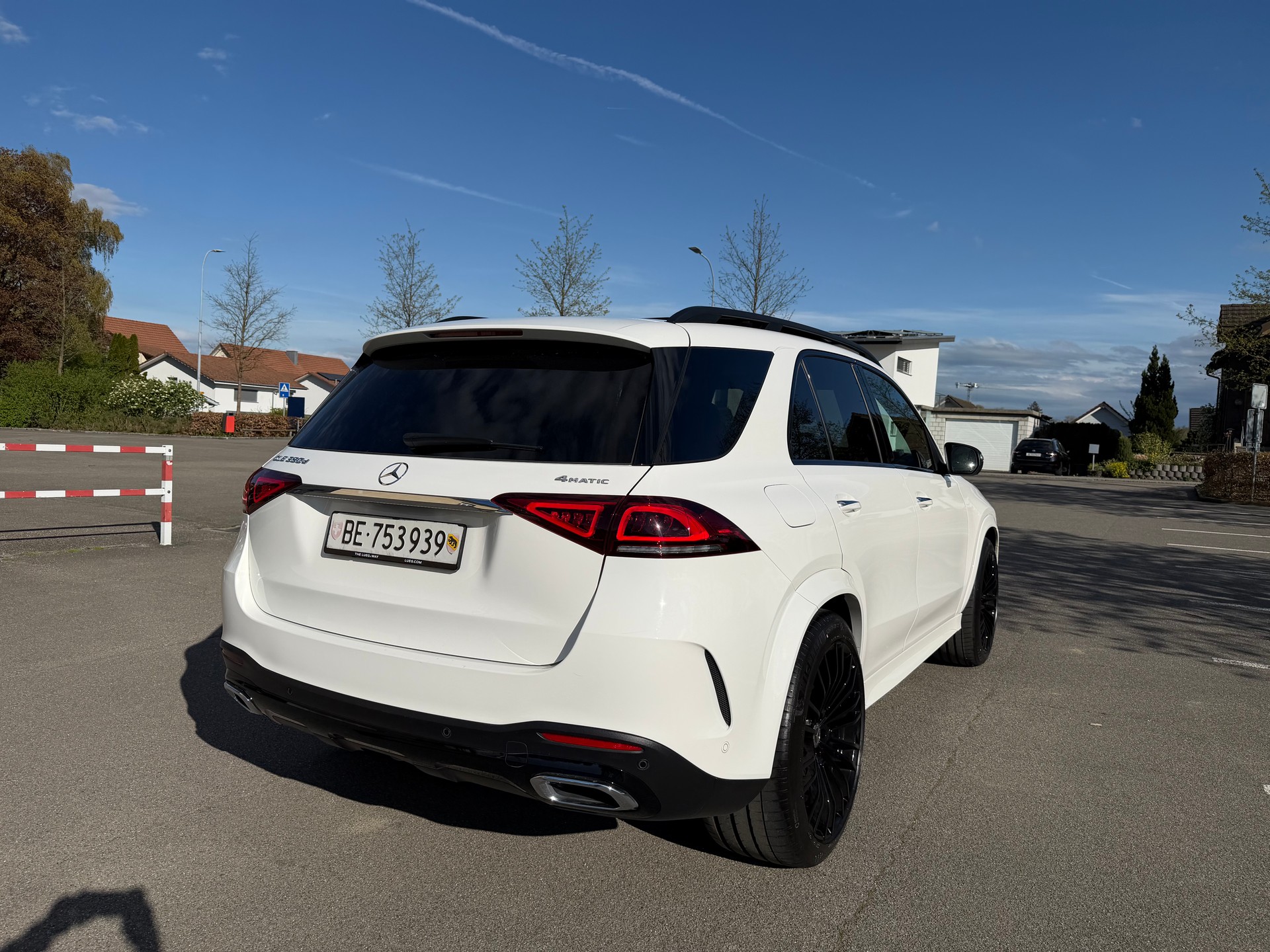 MERCEDES-BENZ GLE 350 d AMG Line 4matic-image-1