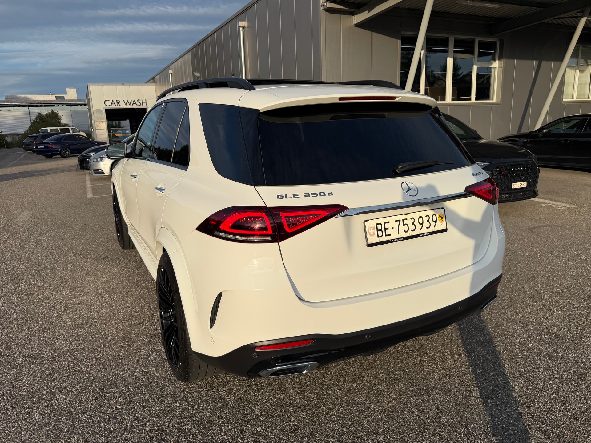 MERCEDES-BENZ GLE 350 d AMG Line 4matic-image-3