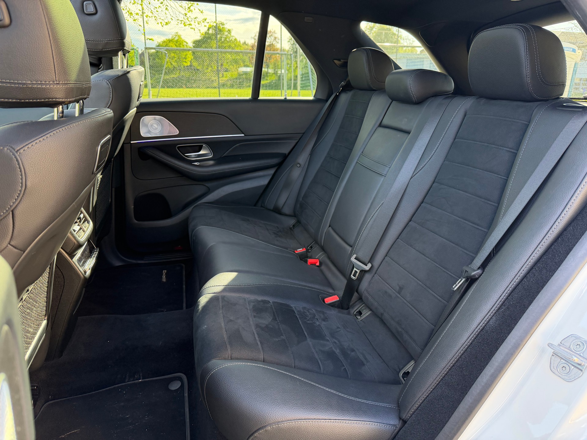 MERCEDES-BENZ GLE 350 d AMG Line 4matic-image-10