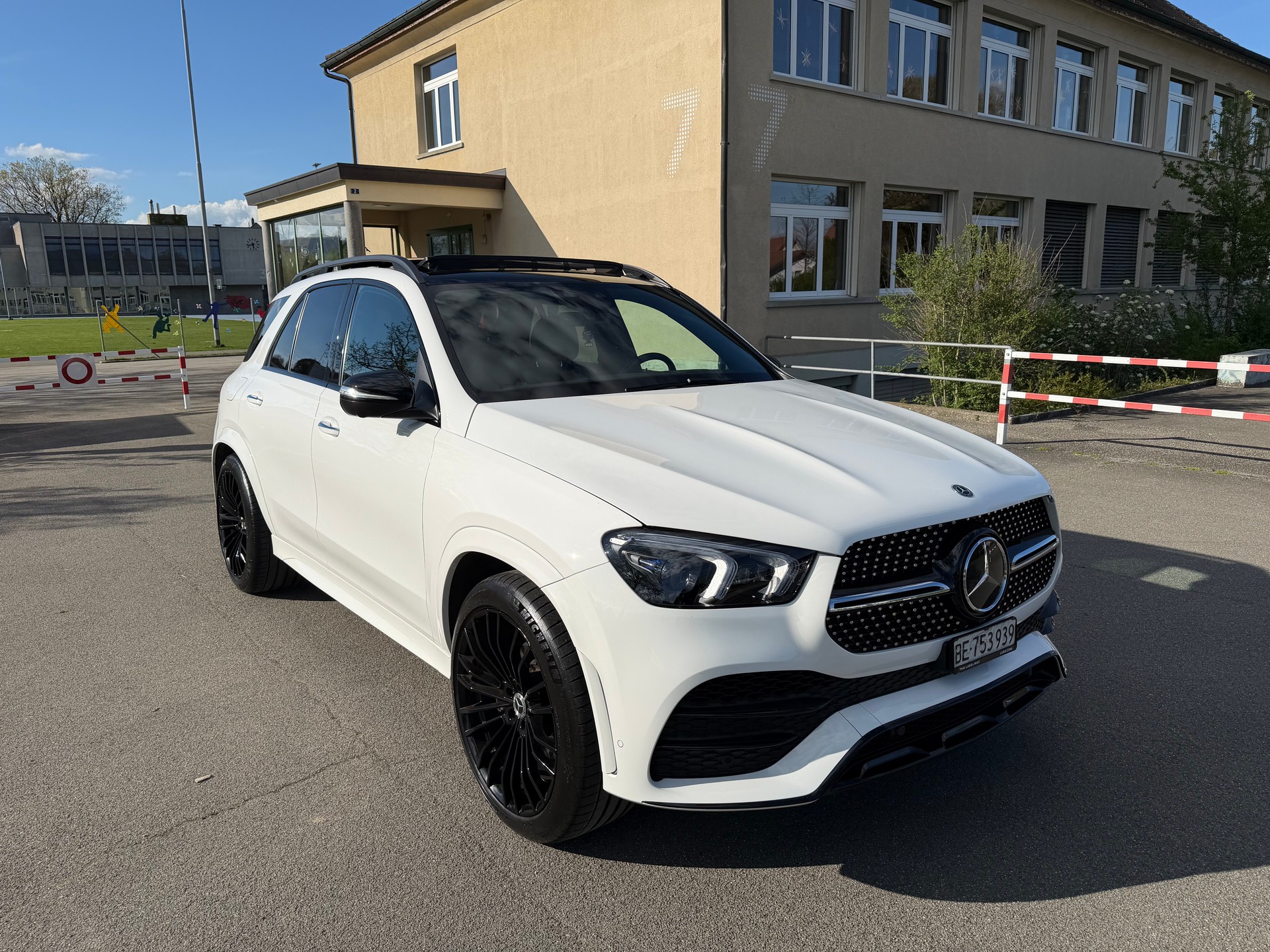 MERCEDES-BENZ GLE 350 d AMG Line 4matic-image-0
