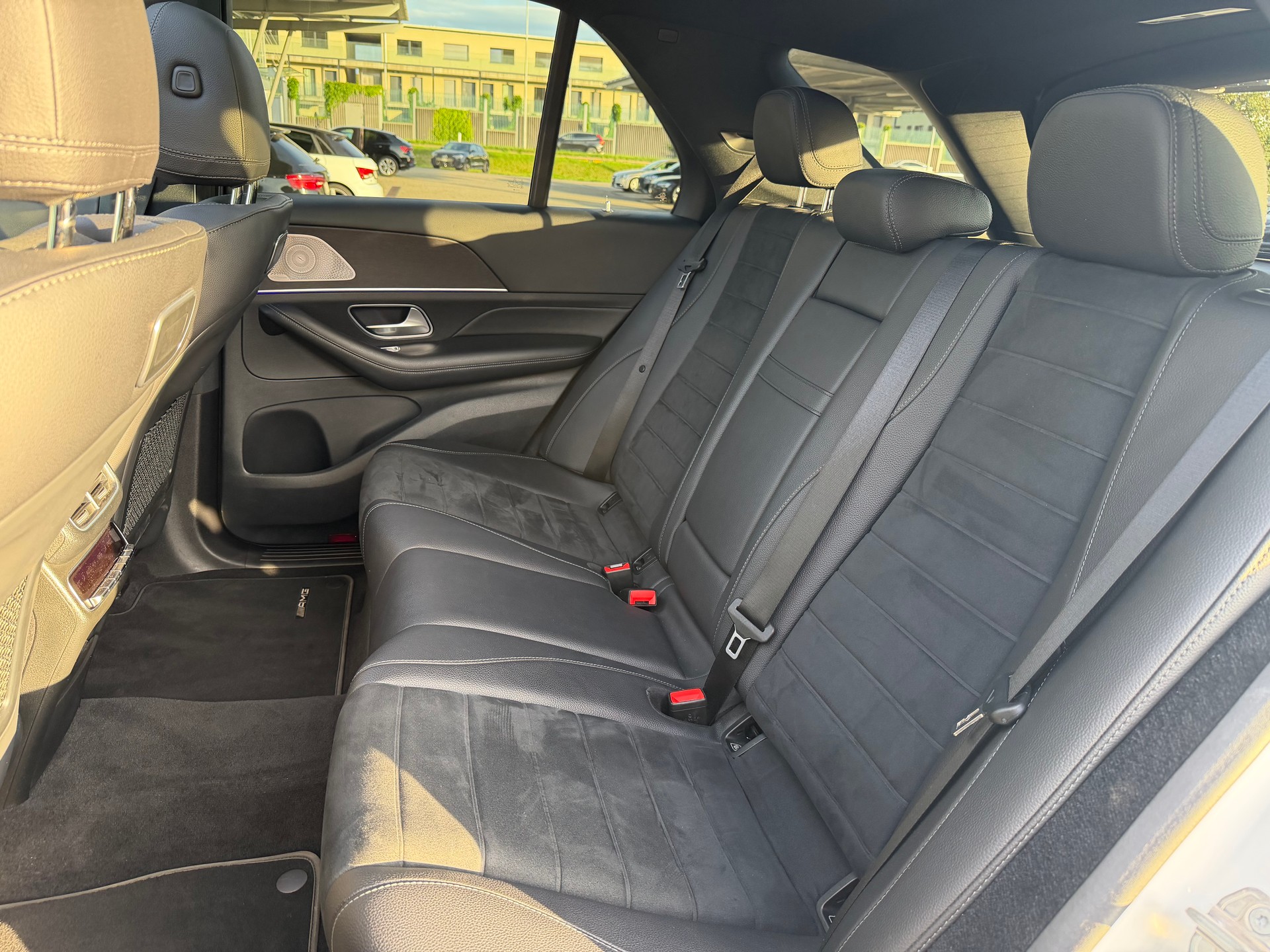 MERCEDES-BENZ GLE 350 d AMG Line 4matic-image-10