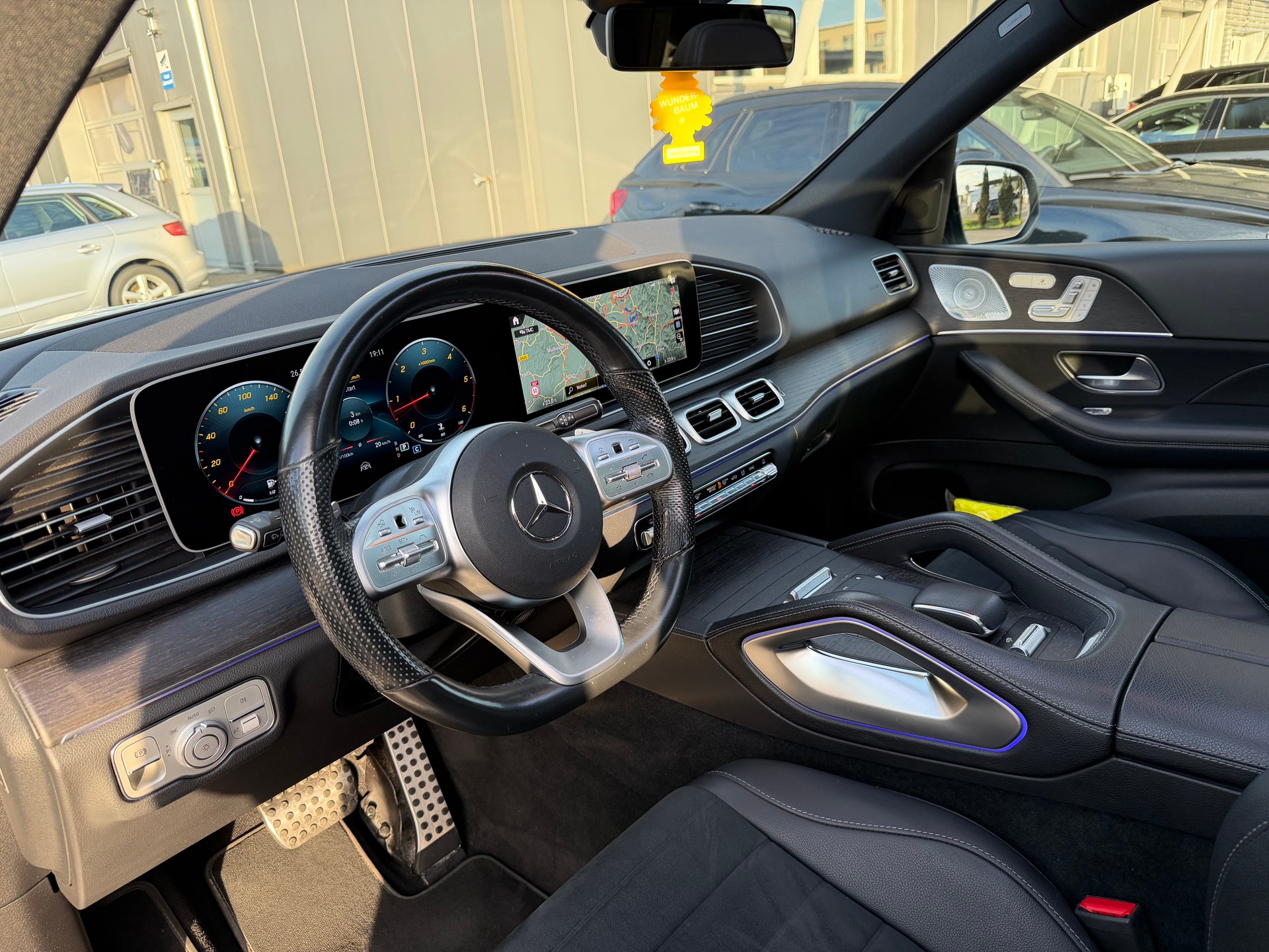 MERCEDES-BENZ GLE 350 d AMG Line 4matic-image-5