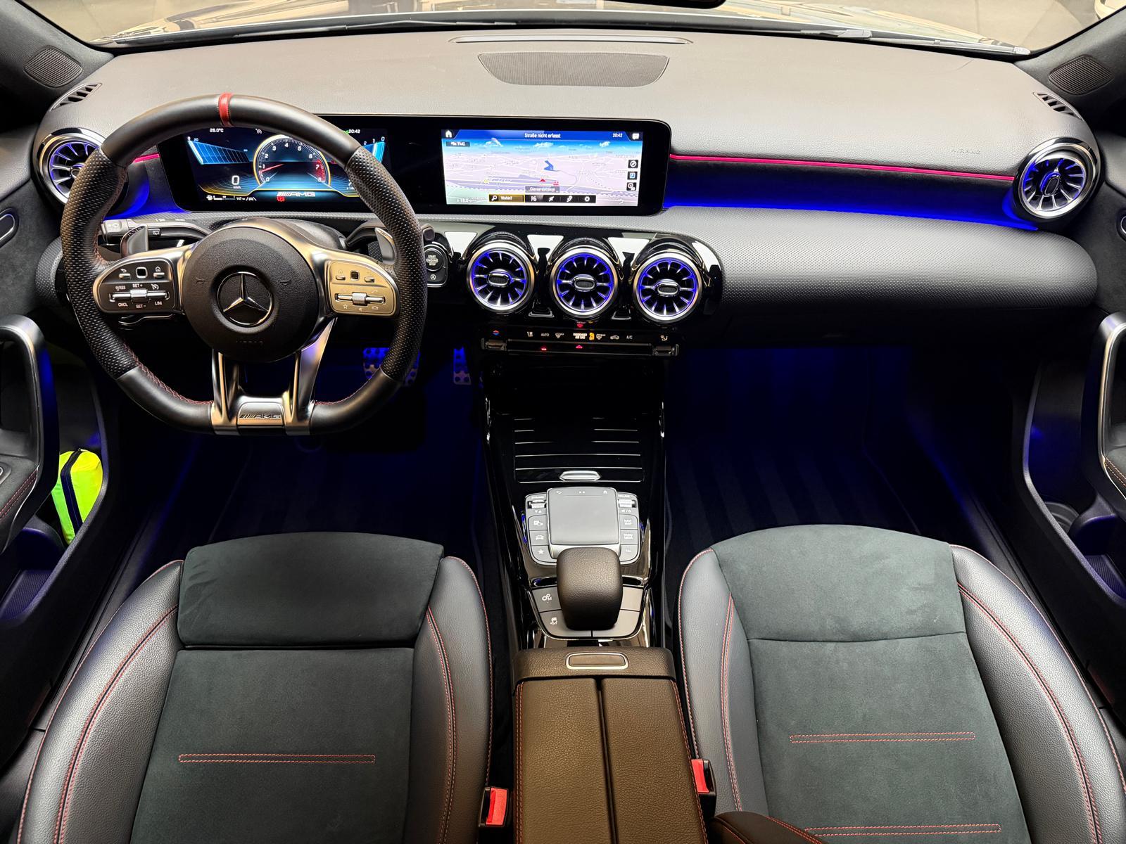 MERCEDES-BENZ A 35 AMG 4matic-image-12