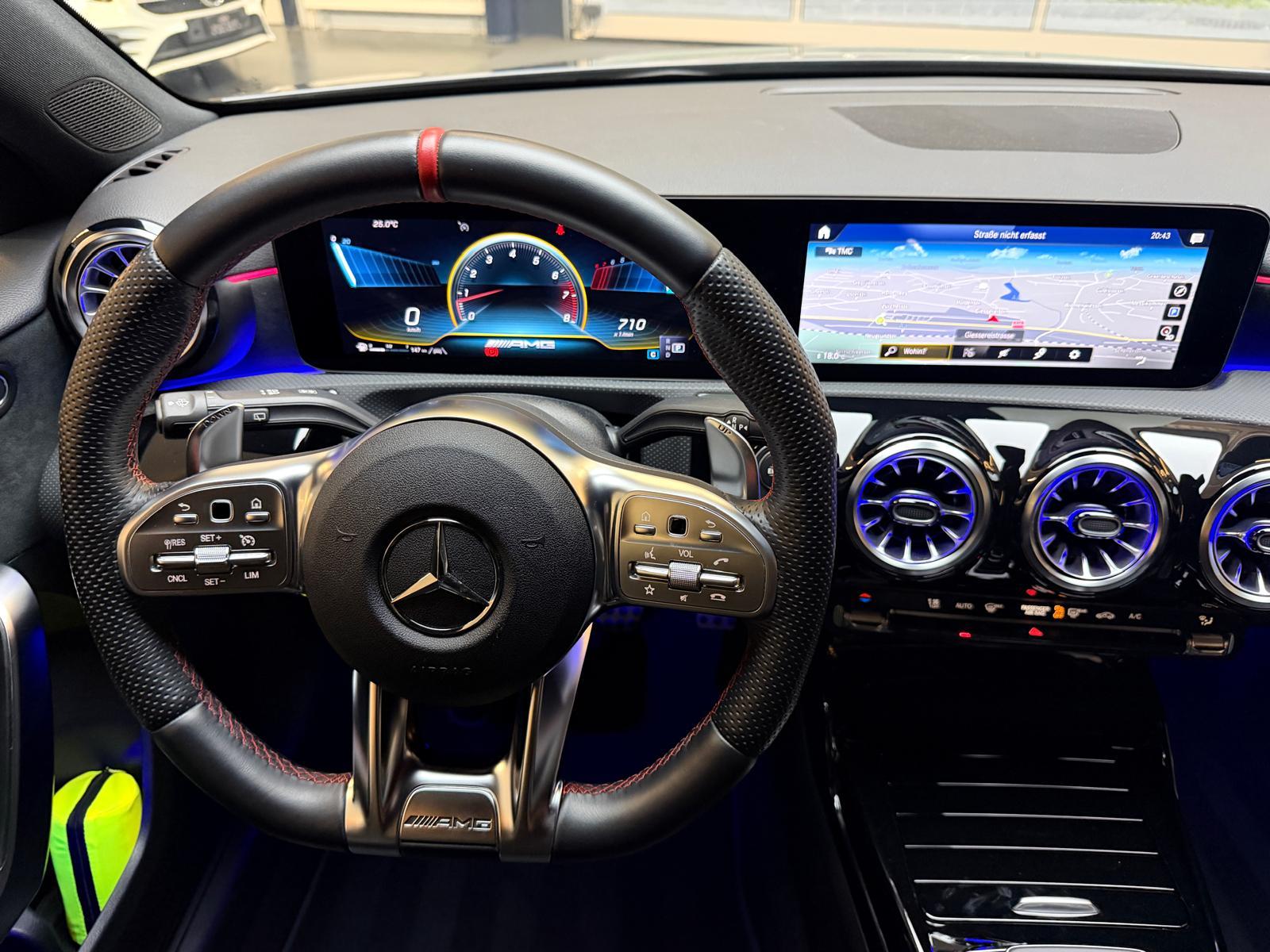MERCEDES-BENZ A 35 AMG 4matic-image-13