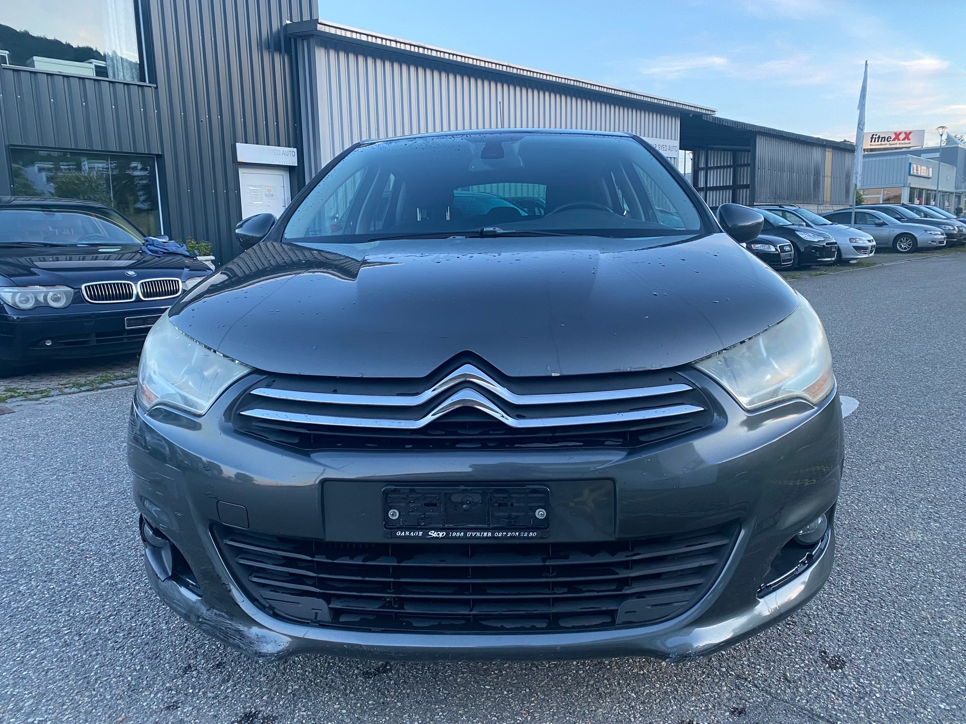 CITROEN C4 Berline 1.6 e-HDi Swiss Style EGS6-image-1