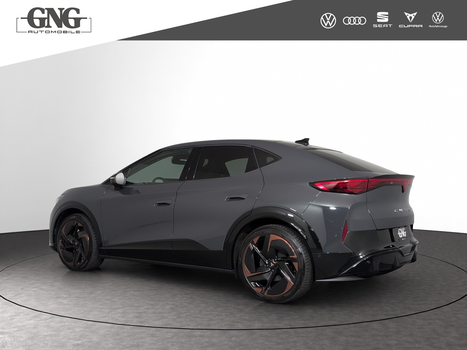 CUPRA Tavascan Type 9 77 kWh VZ Adrenaline-image-1