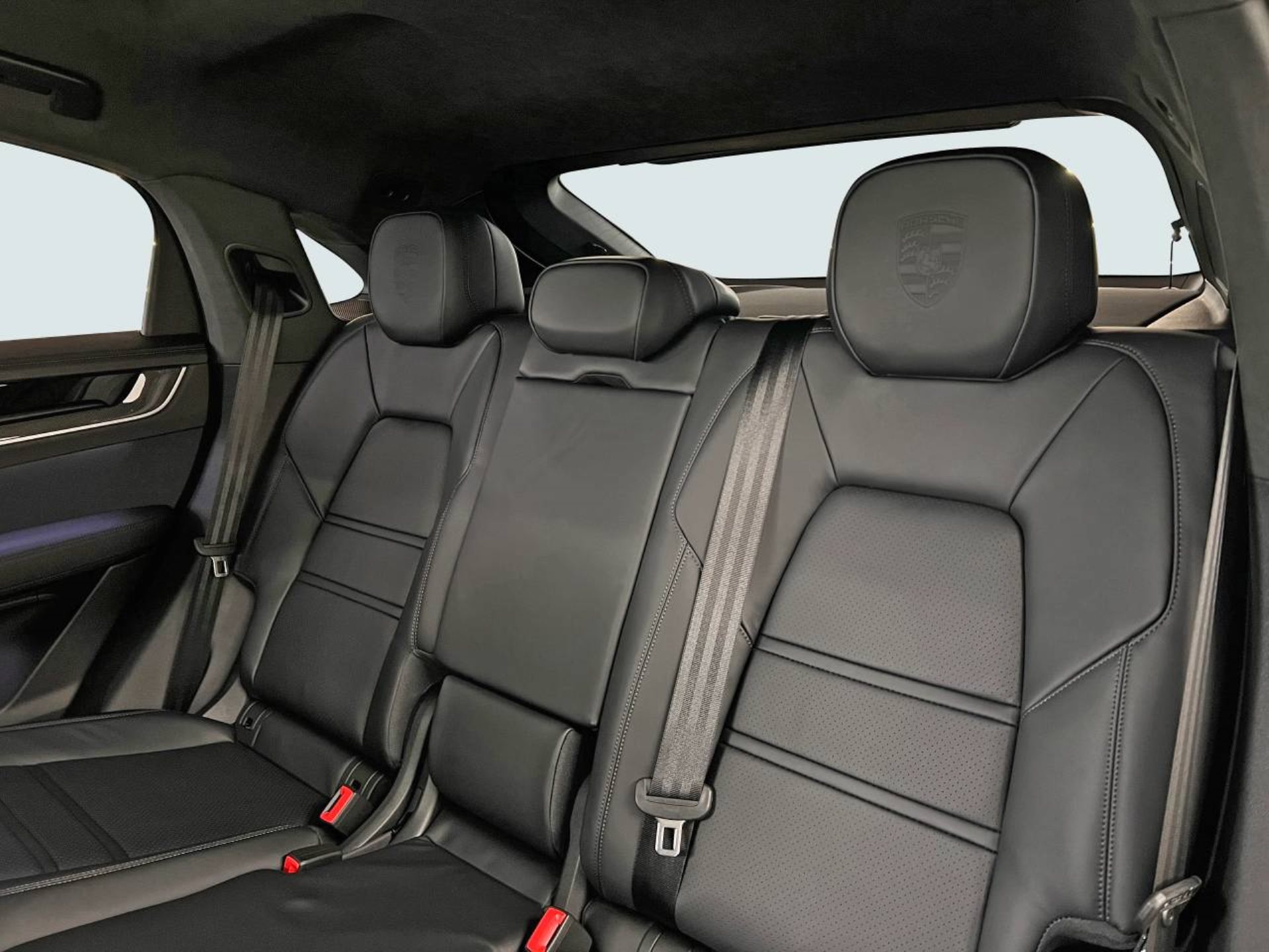PORSCHE Cayenne Turbo E-Hybrid Coupé-image-21