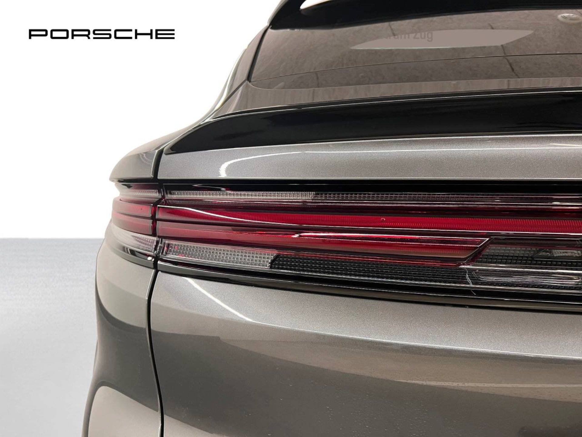 PORSCHE Cayenne Turbo E-Hybrid Coupé-image-12