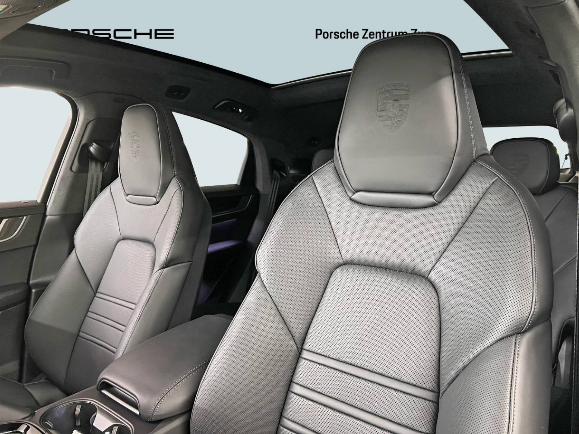 PORSCHE Cayenne Turbo E-Hybrid Coupé-image-4