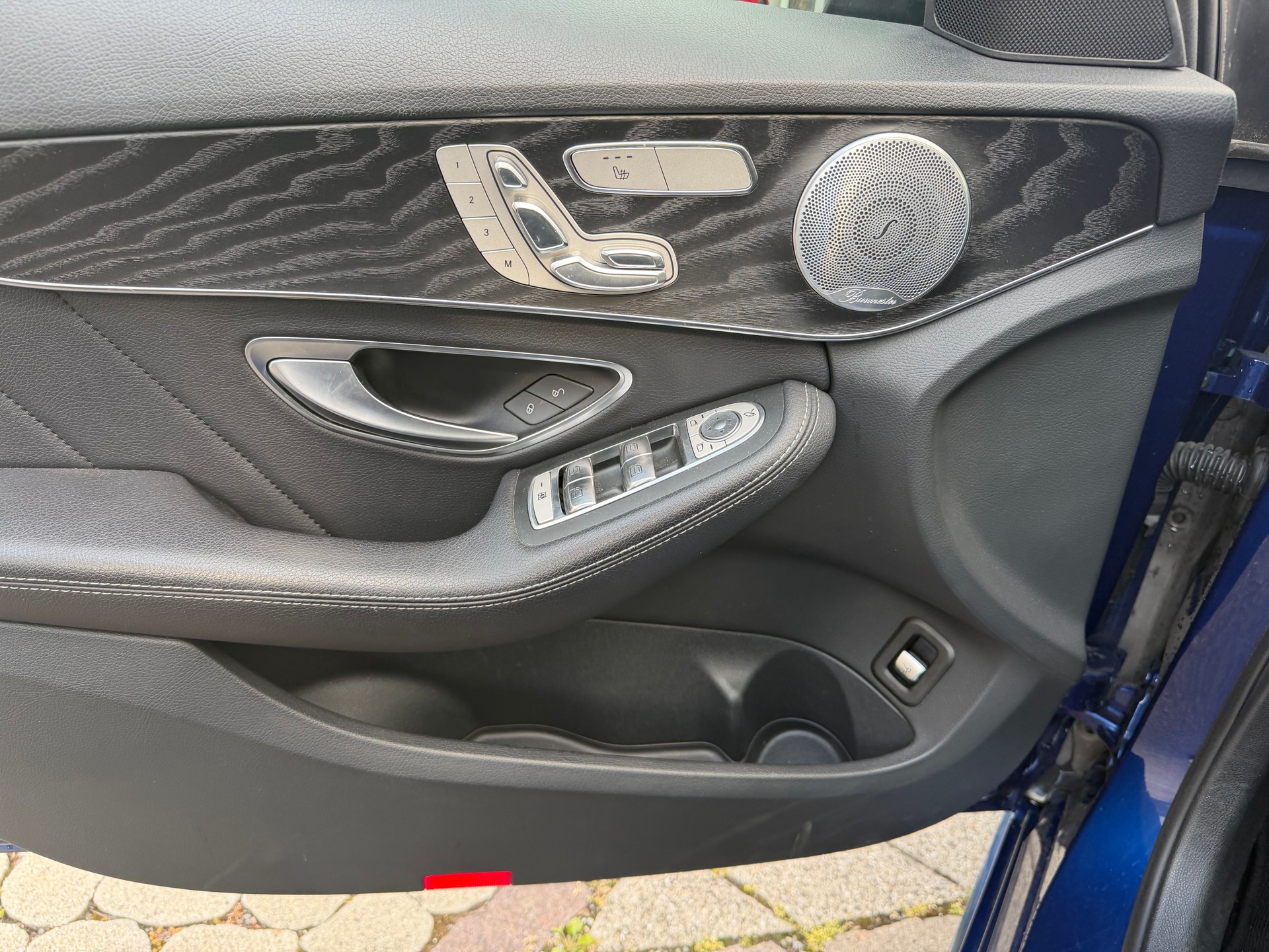 MERCEDES-BENZ C 200 Swiss Star AMG Line 4matic-image-2