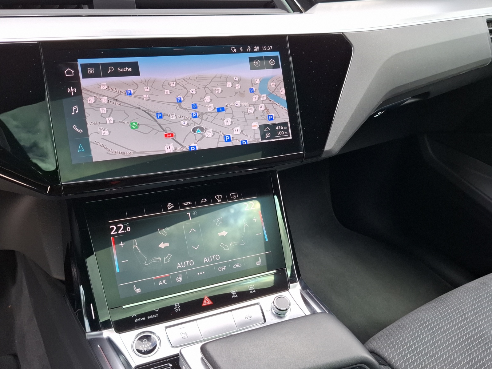 AUDI e-tron 55 S Line Black Edition quattro-image-11