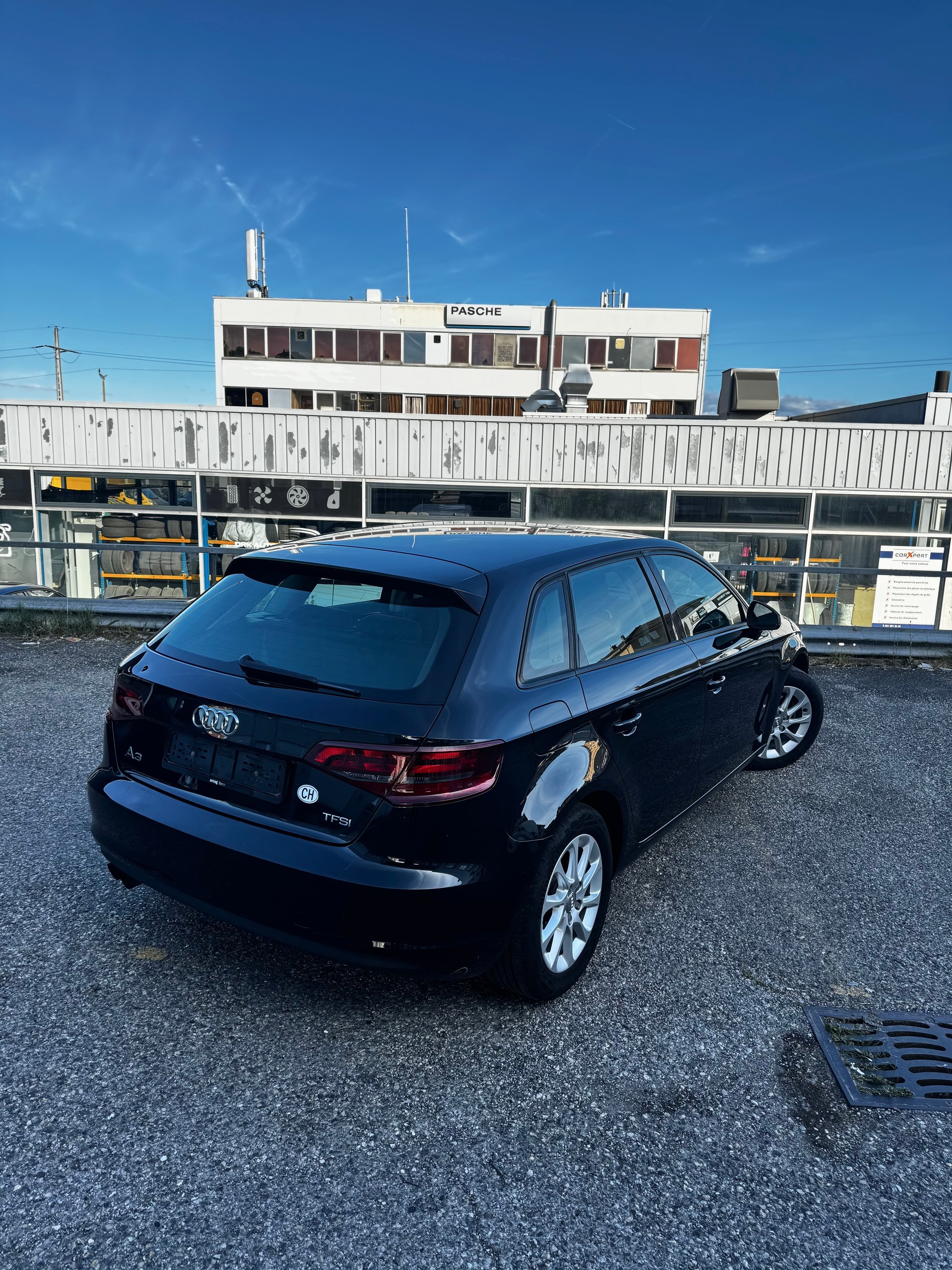 AUDI A3 Sportback 1.4 TFSI Attraction-image-1