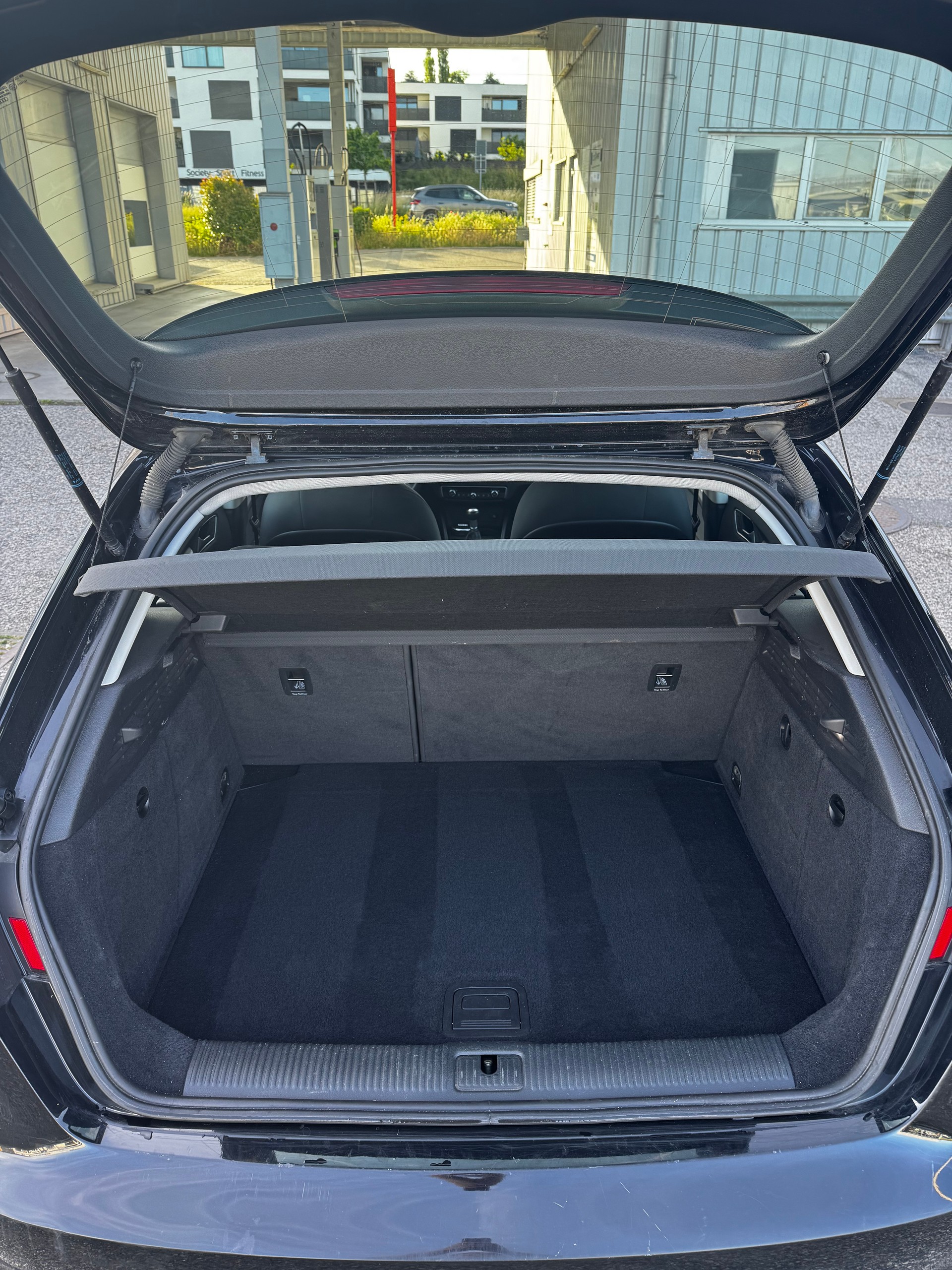 AUDI A3 Sportback 1.4 TFSI Attraction-image-6