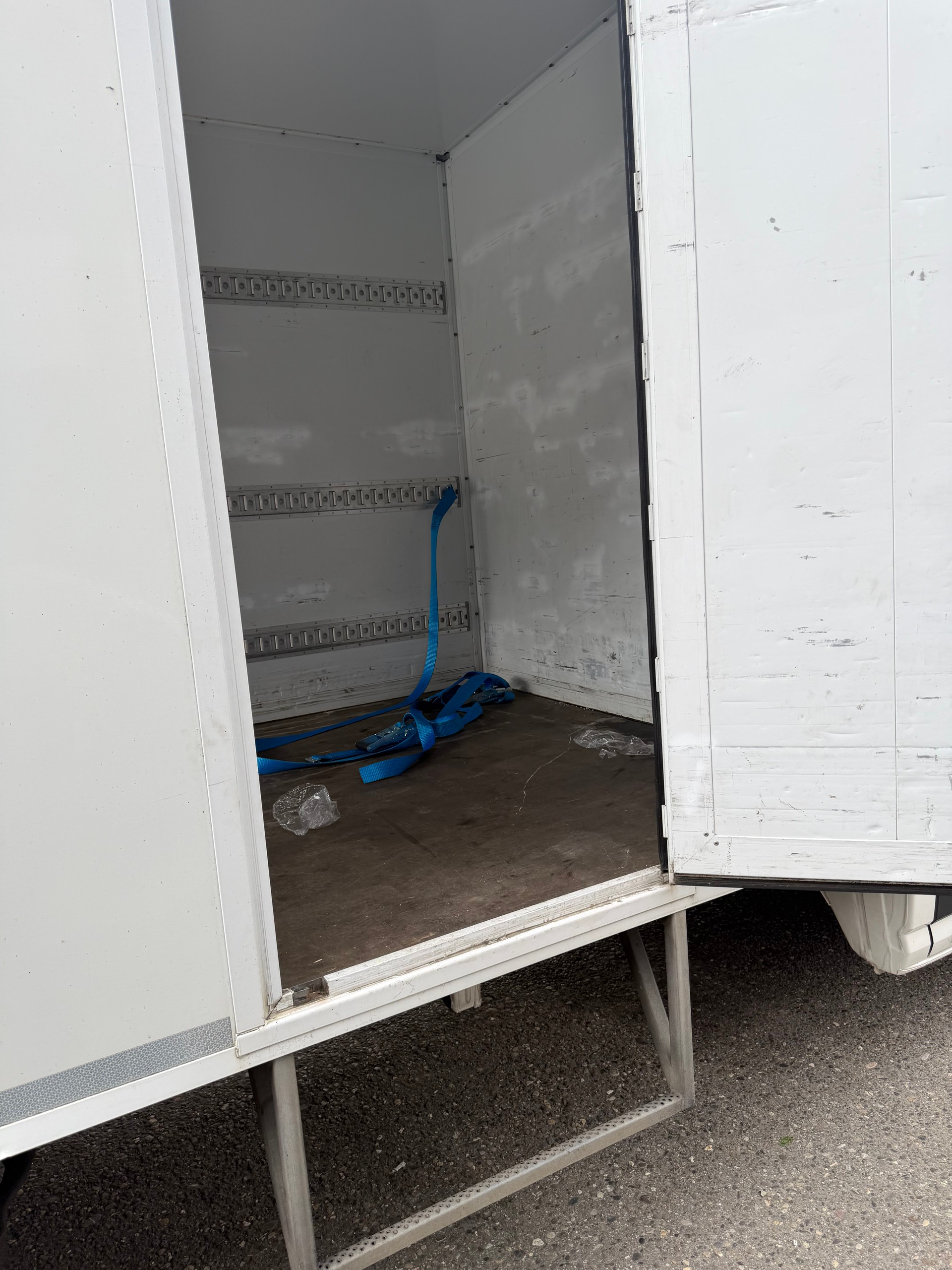 VW CRAFTER-image-8