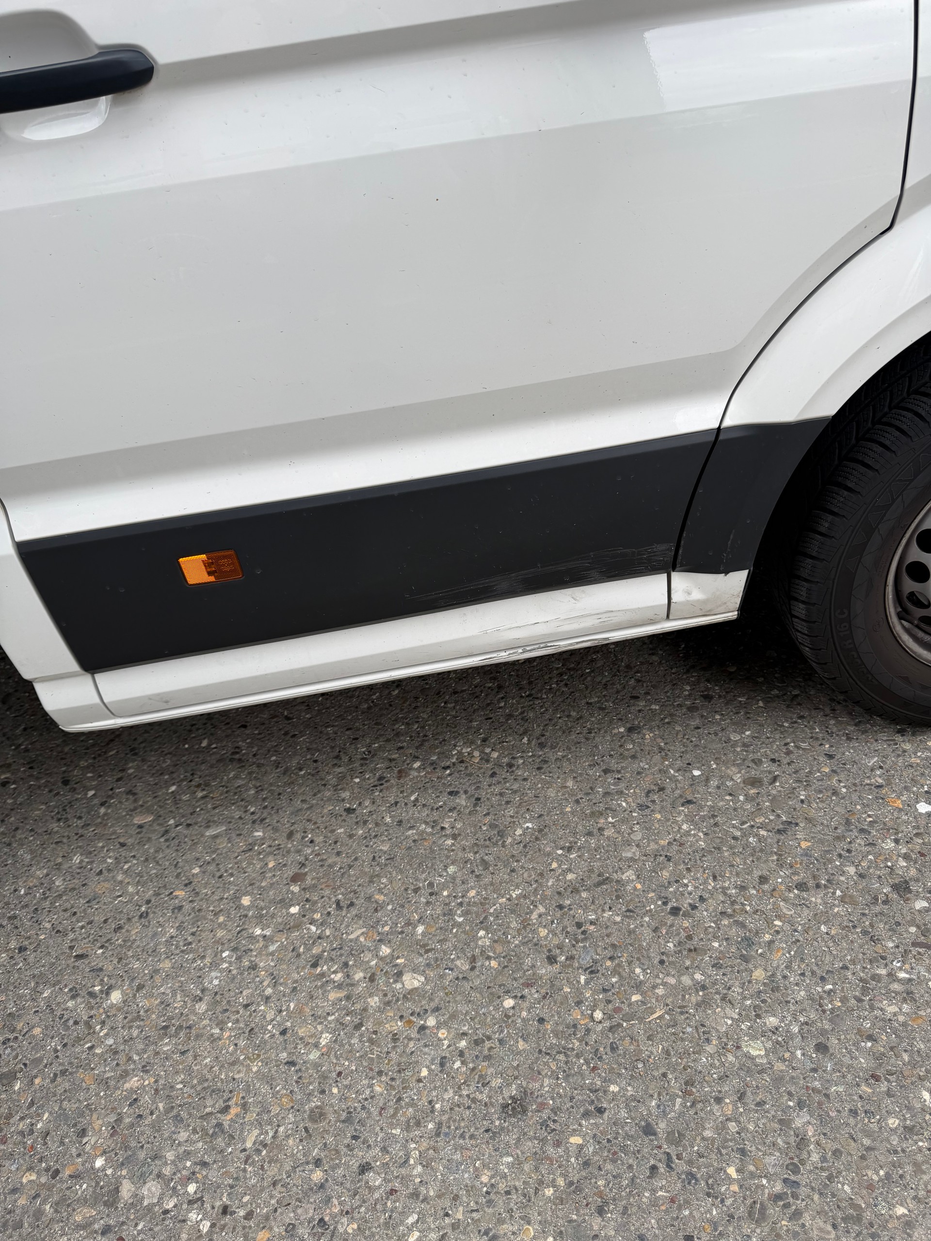 VW CRAFTER-image-9