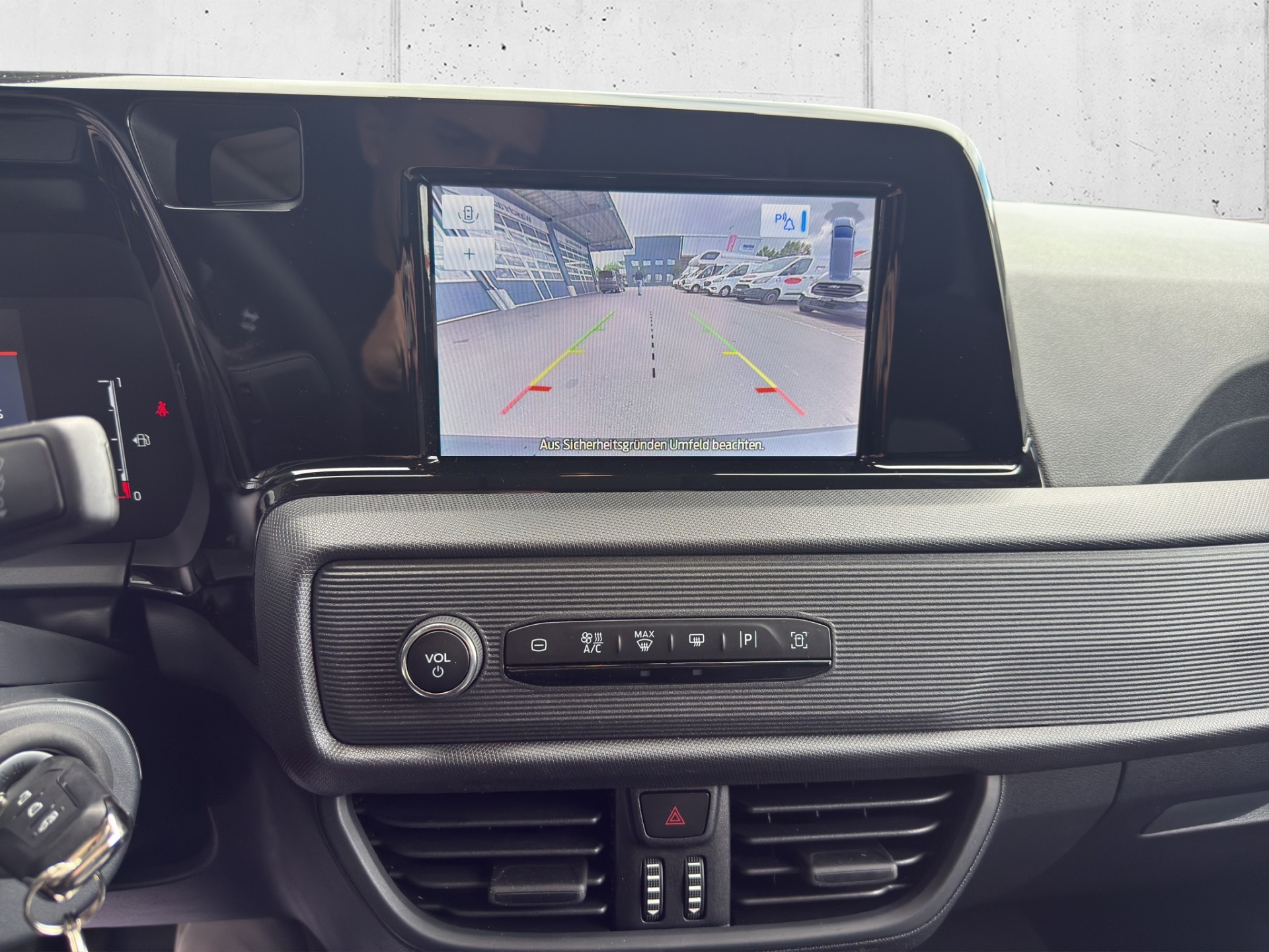 FORD Transit Courier Van 1.0 EcoBoost Trend-image-10