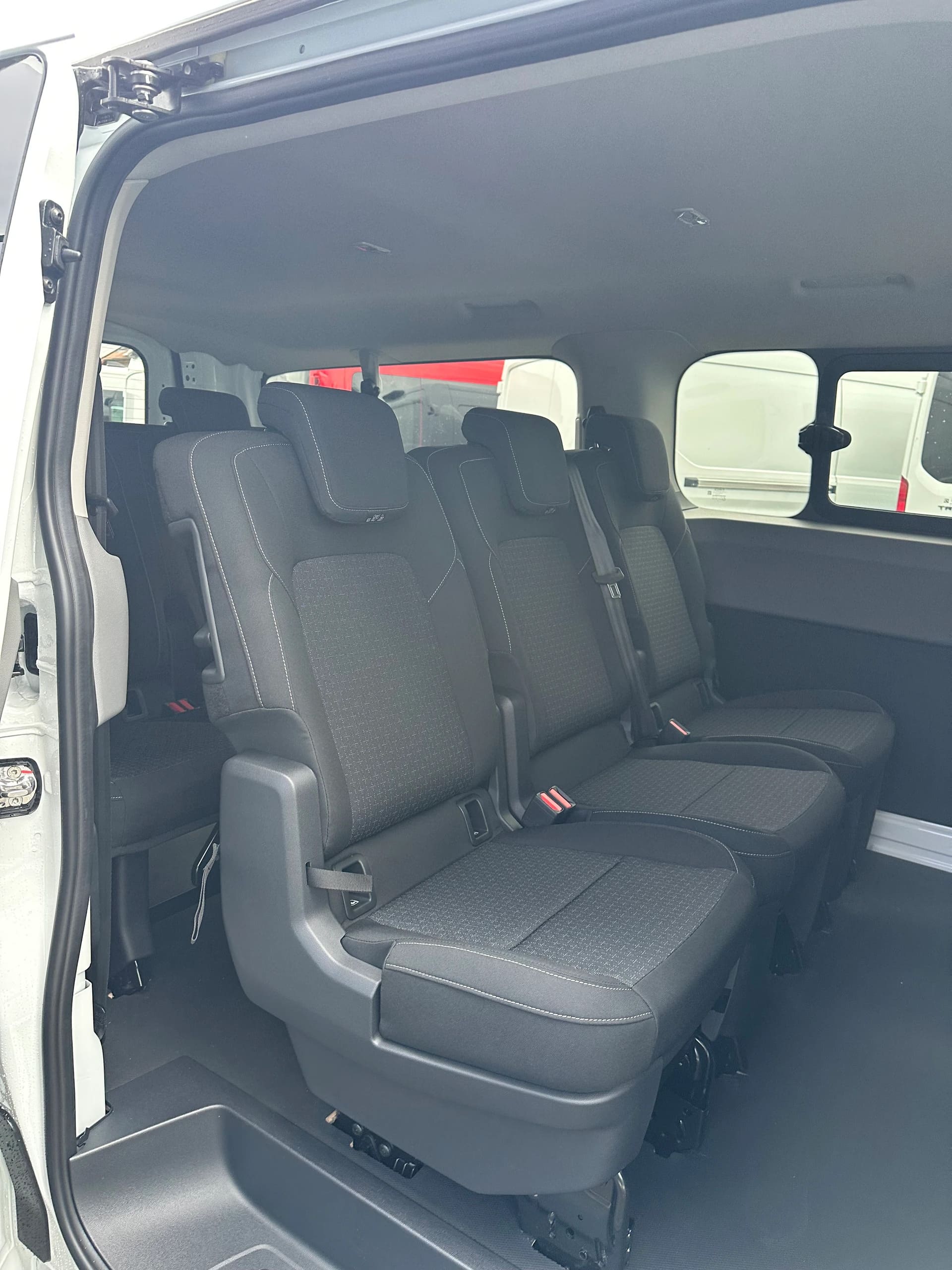 FORD Transit C combi 340 L2 2.5 Dur Trend/PHEV-image-13