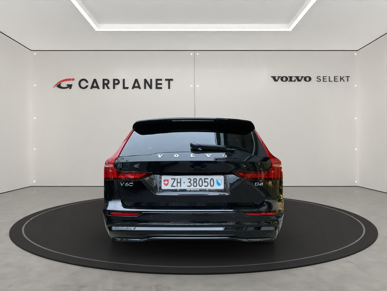 VOLVO V60 2.0 B4 Ultimate Dark-image-3