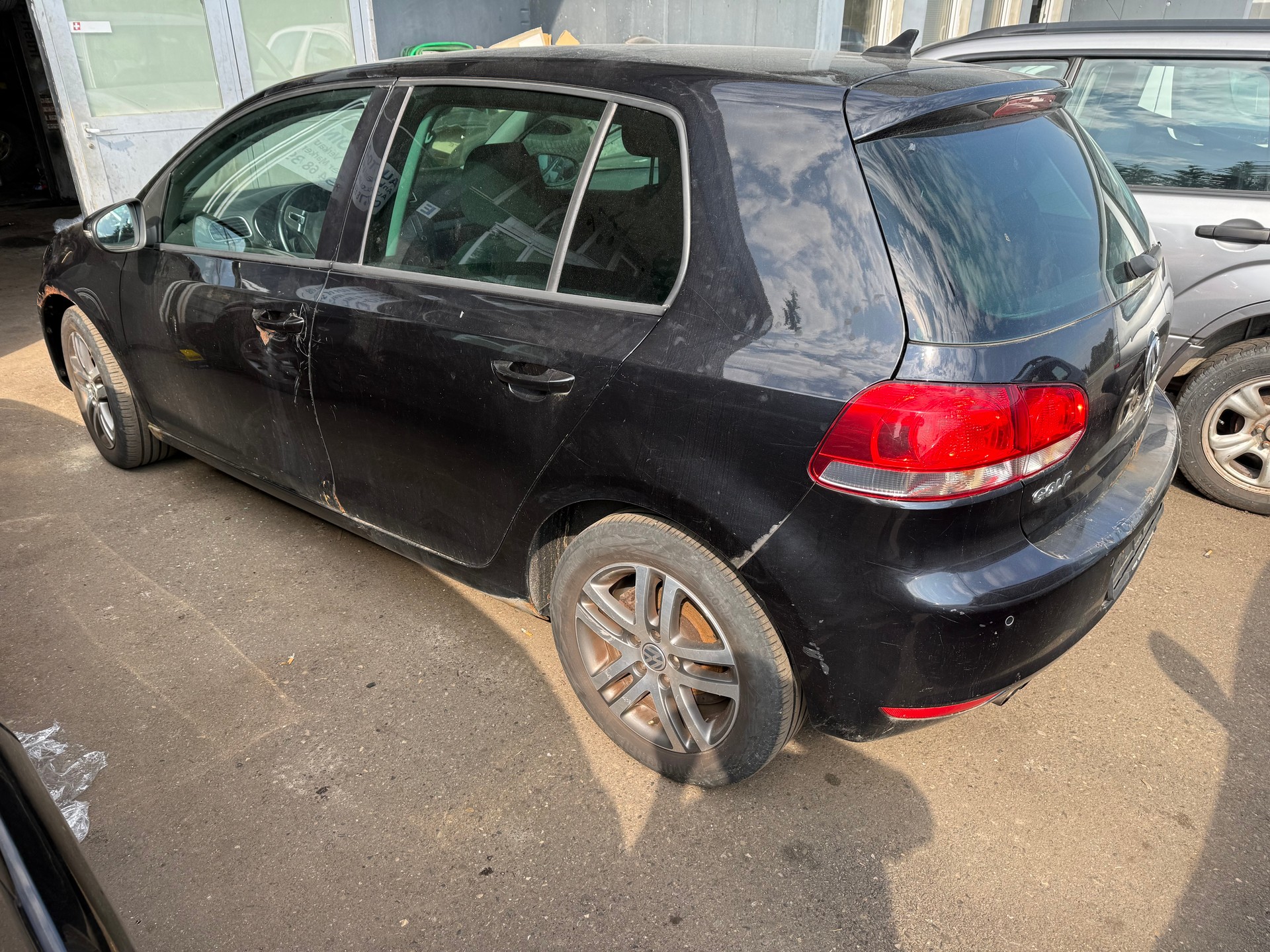 VW Golf 2.0 TDI Comfortline 4Motion-image-3