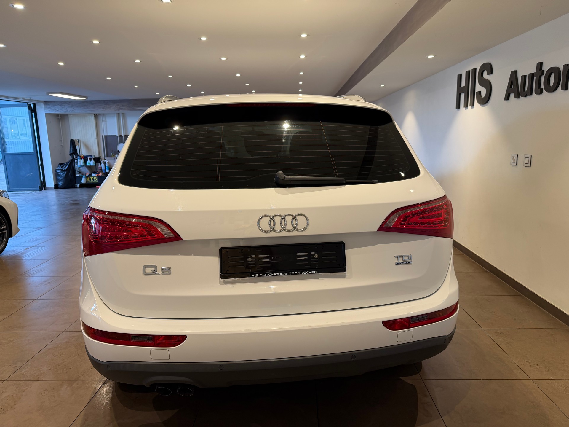 AUDI Q5 2.0 TDI quattro S-Tronic-image-3