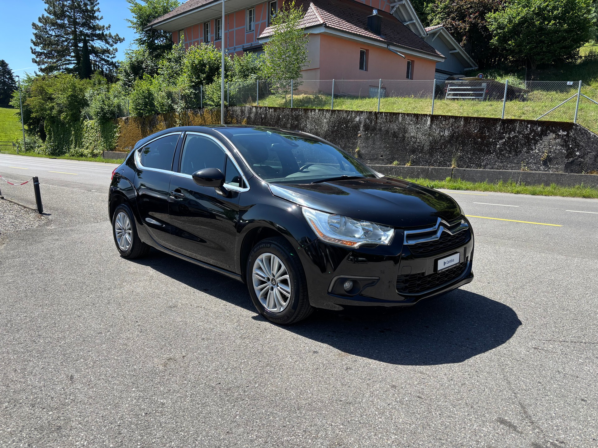DS AUTOMOBILES DS4 1.6 HDi Chic-image-1