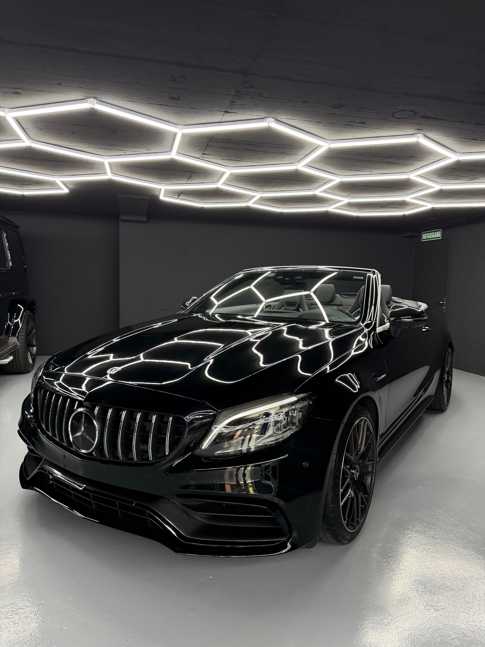 MERCEDES-BENZ C 63 S AMG Premium + 9G-tronic-image-2