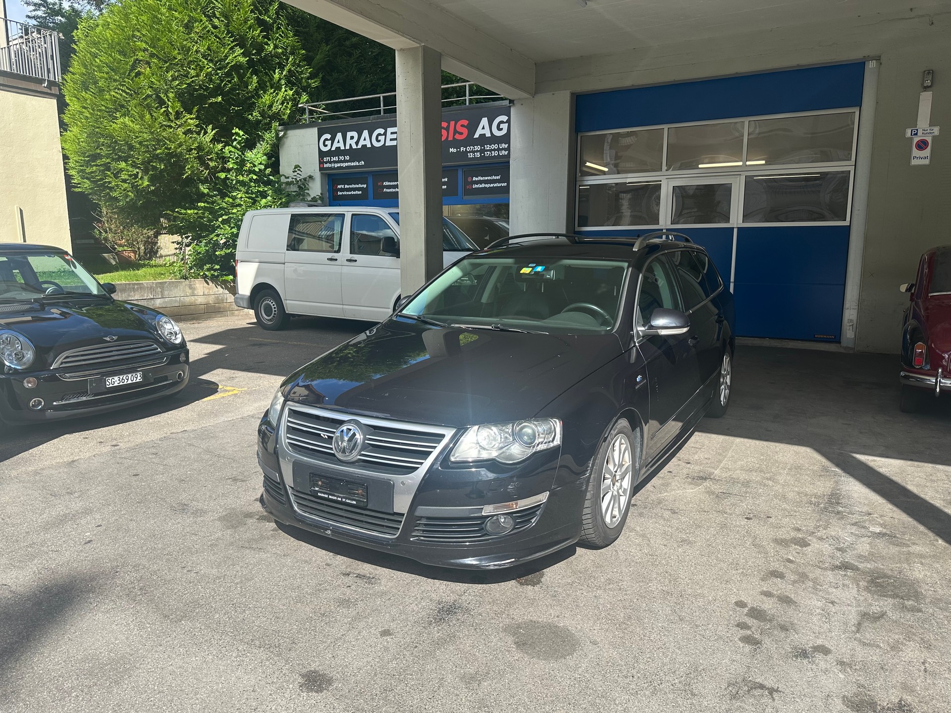 VW Passat Variant 2.0 TDI R-Line-image-0