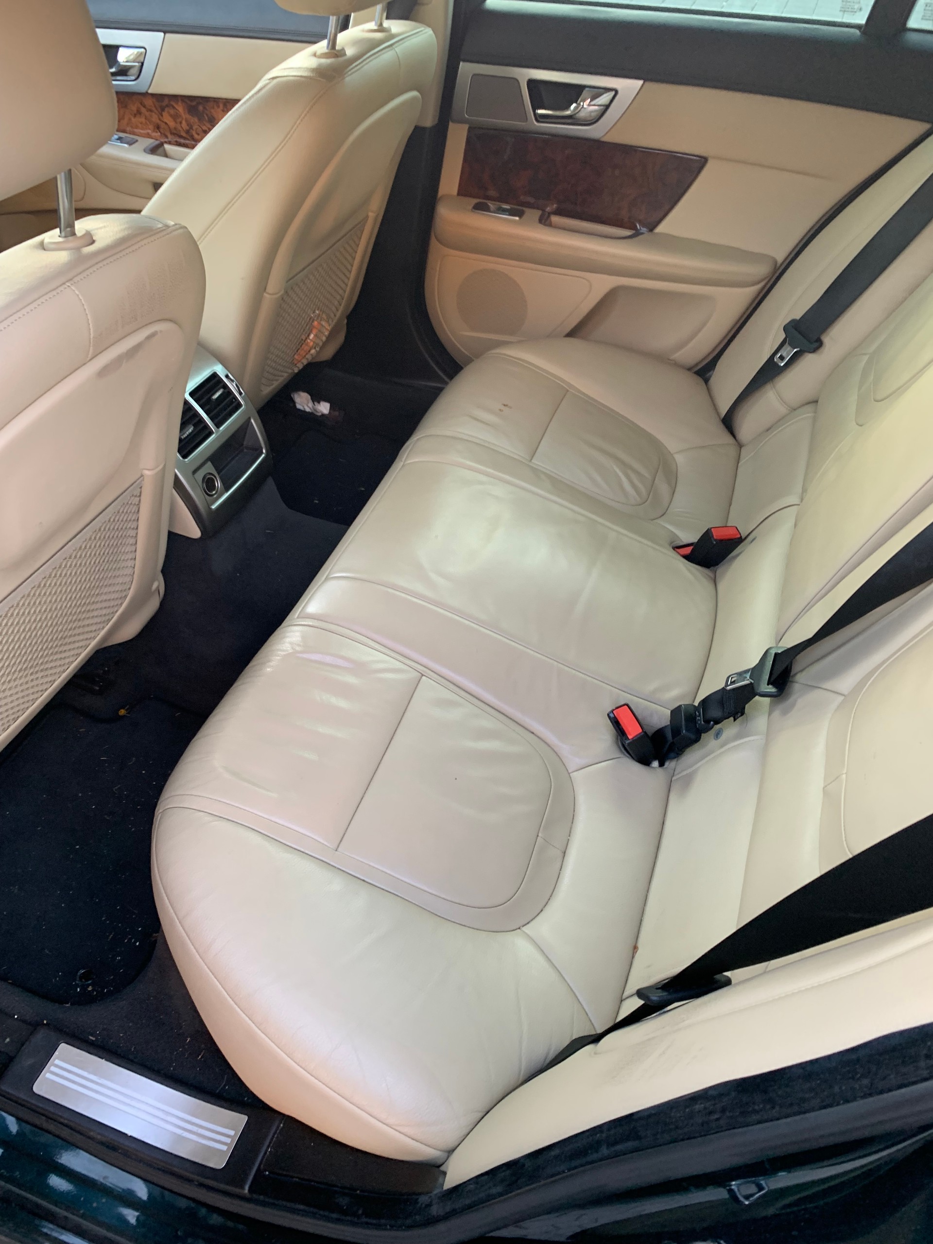 JAGUAR XF Sportbrake 3.0d V6 Premium Luxury-image-6