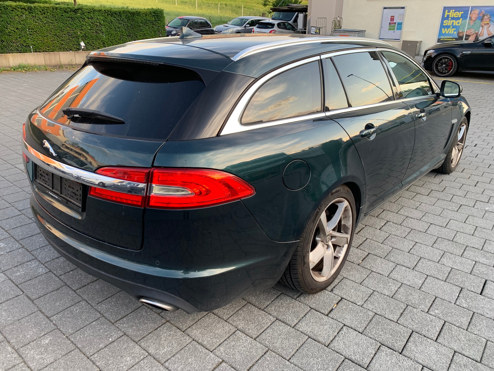 JAGUAR XF Sportbrake 3.0d V6 Premium Luxury-image-3