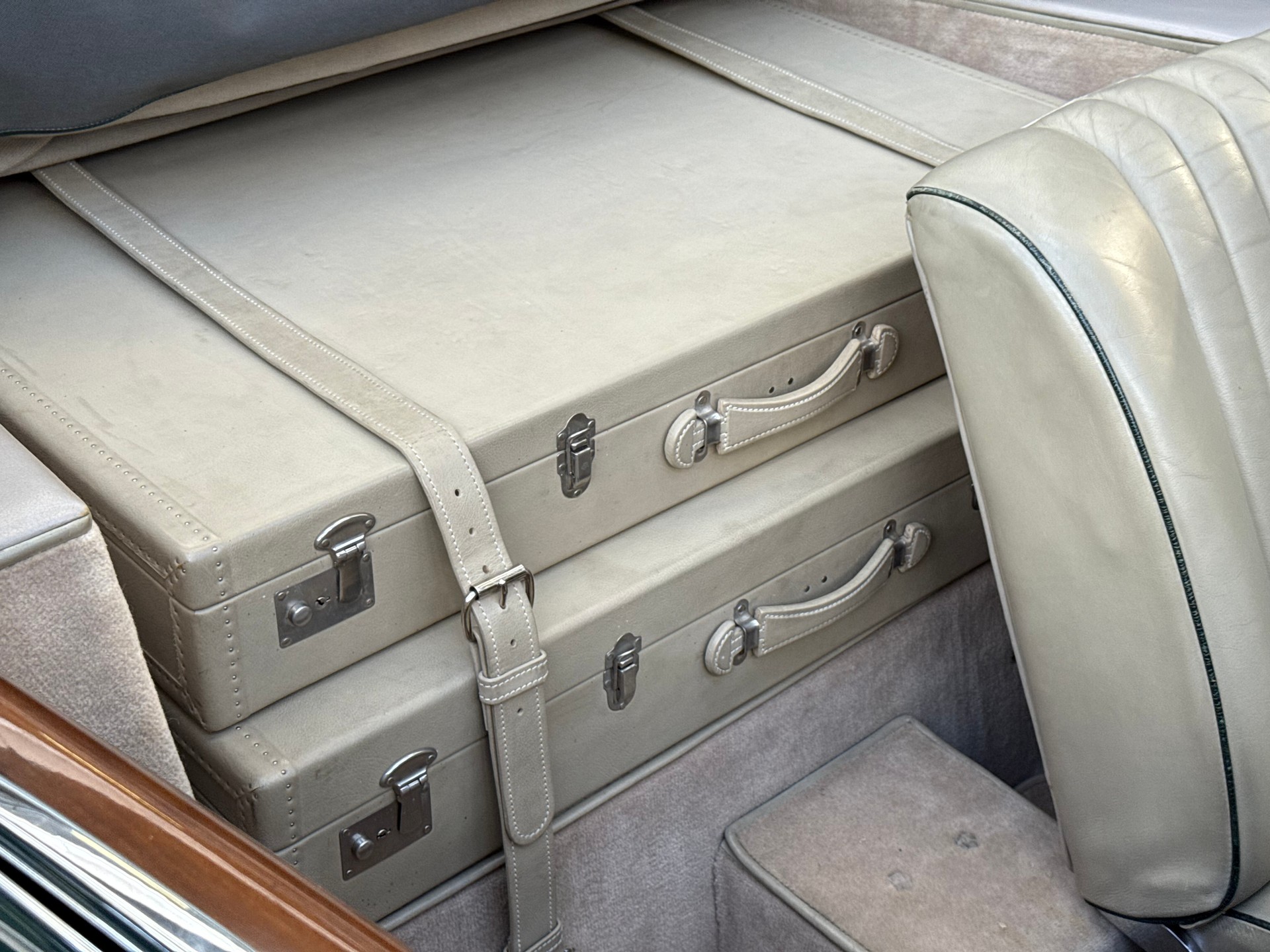 MERCEDES-BENZ 540K Sport Cabriolet A-image-22