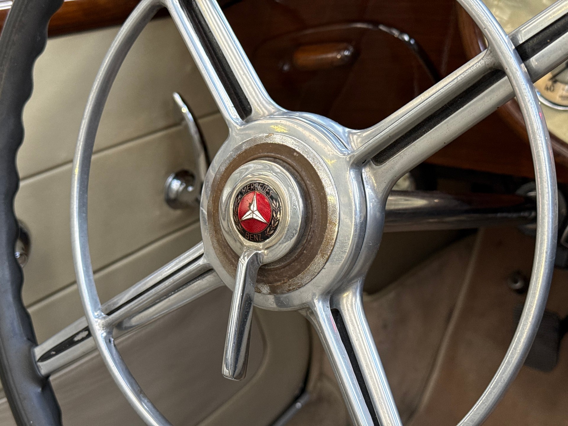 MERCEDES-BENZ 540K Sport Cabriolet A-image-25