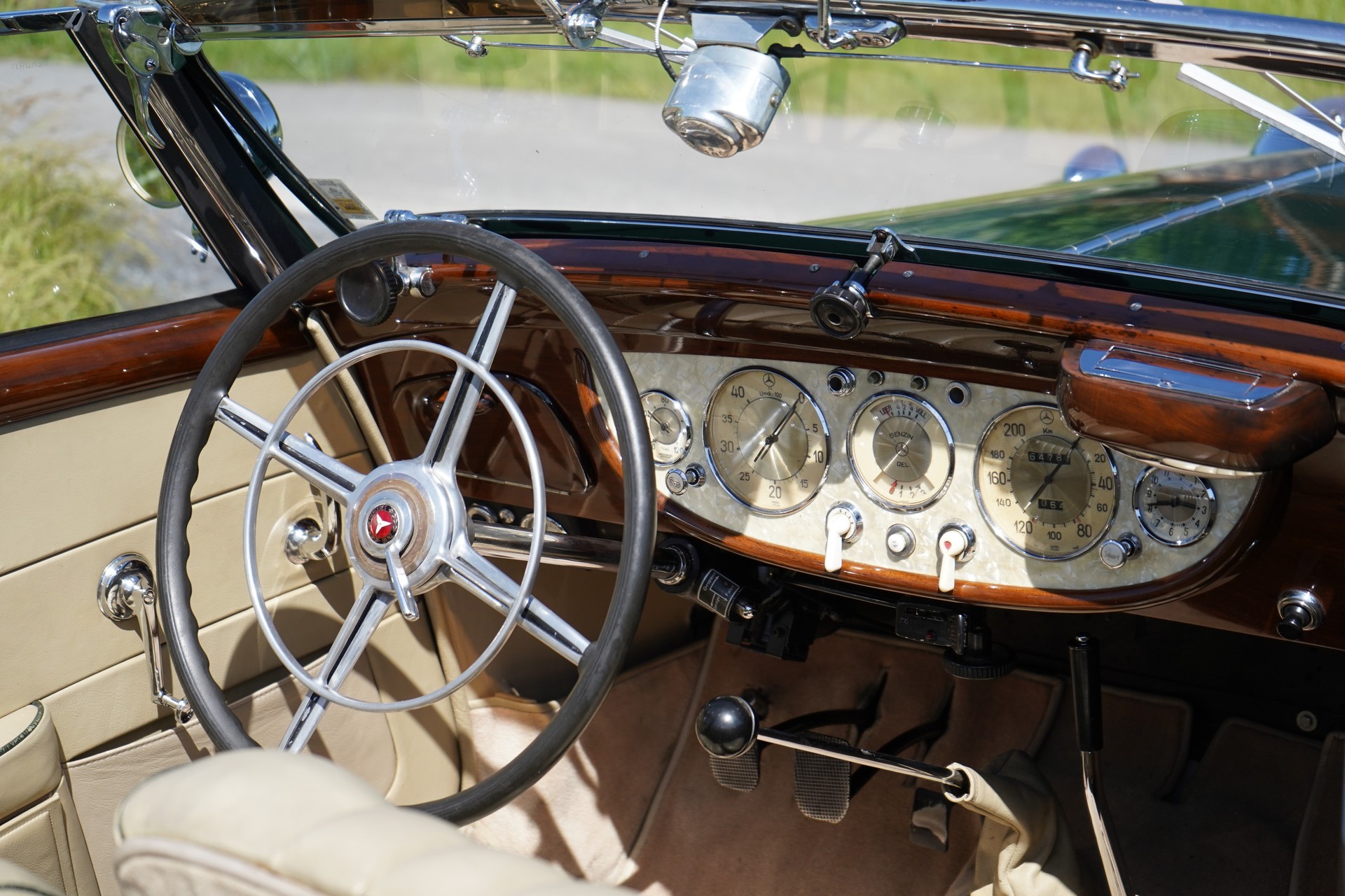 MERCEDES-BENZ 540K Sport Cabriolet A-image-16