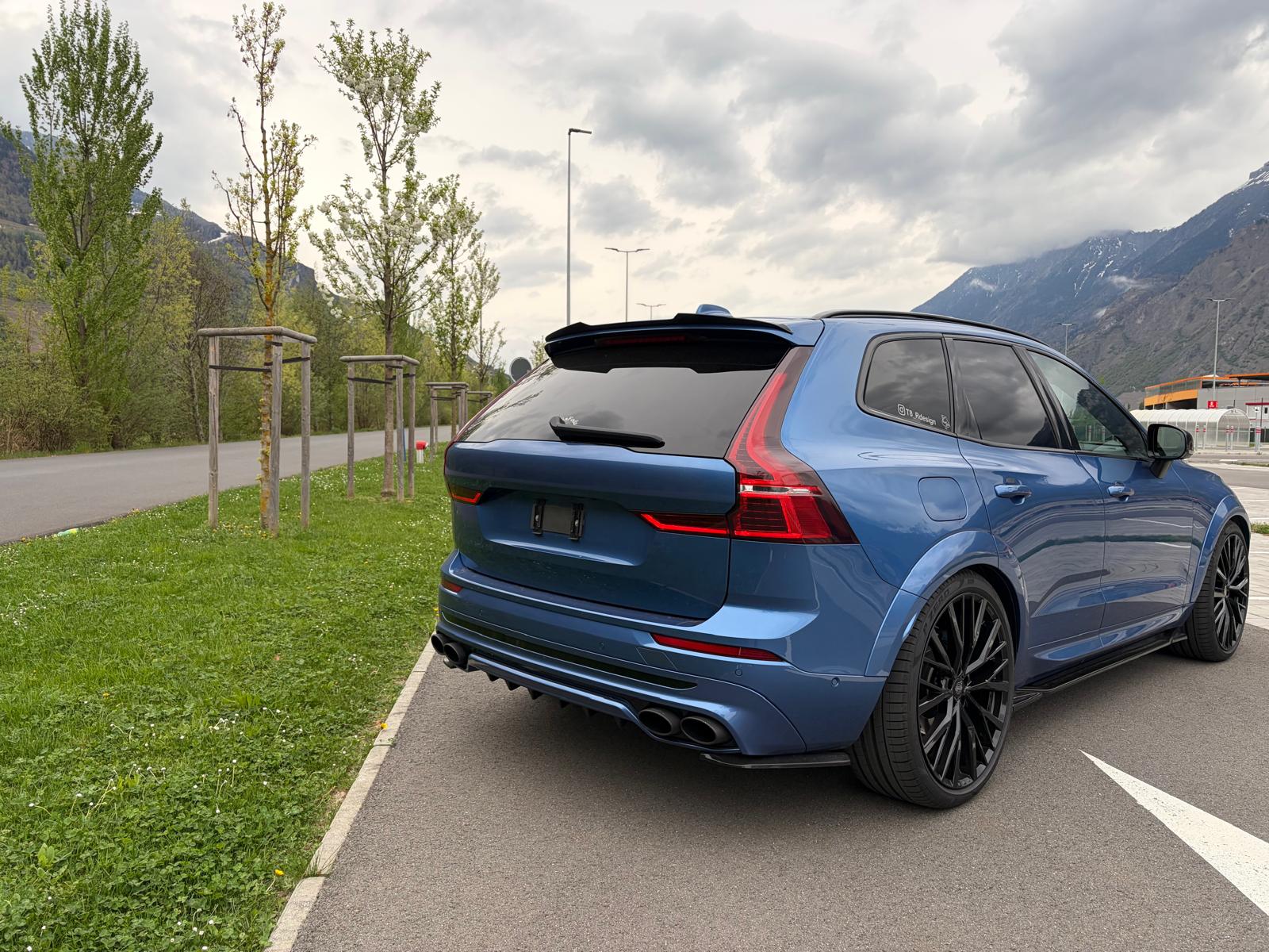 VOLVO XC60-image-5
