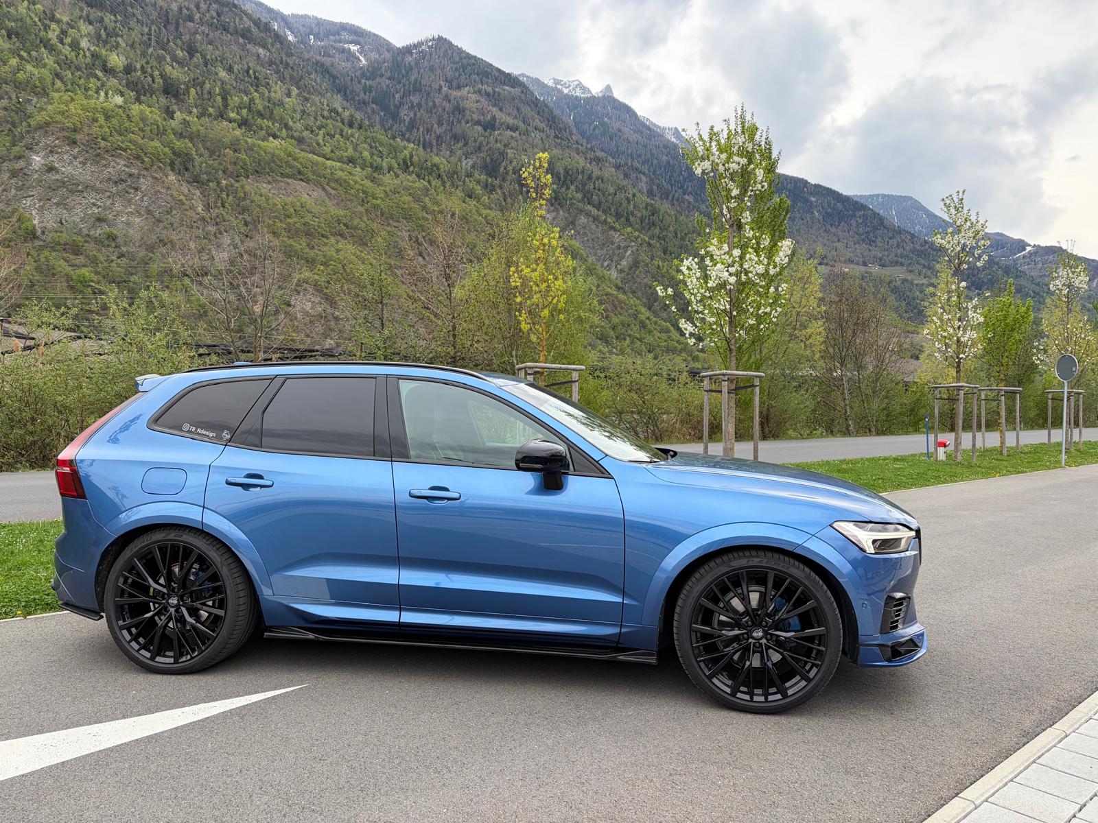 VOLVO XC60-image-4
