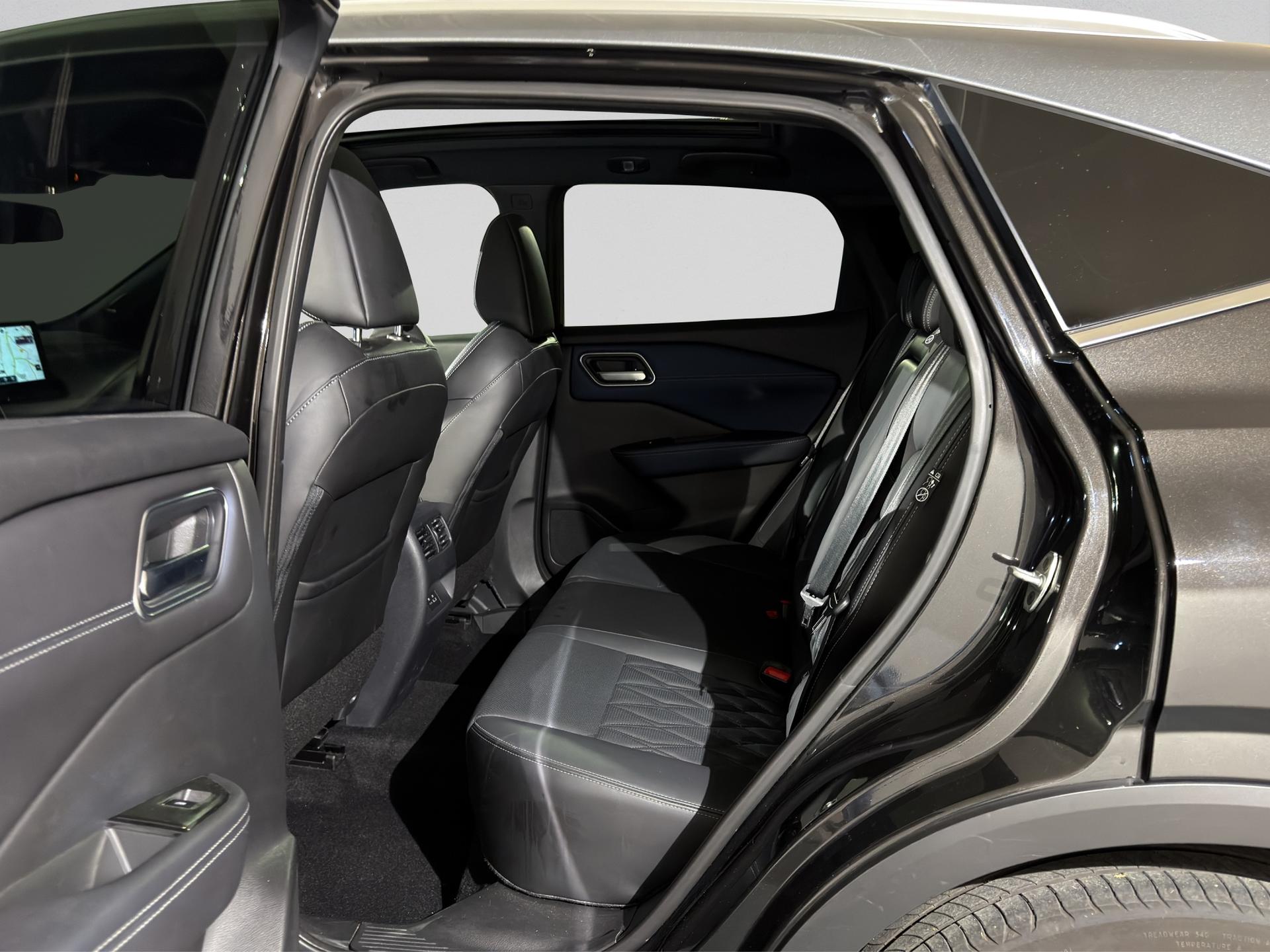 NISSAN Qashqai 1.3 DIG-T MHEV Tekna+ Xtronic-image-14