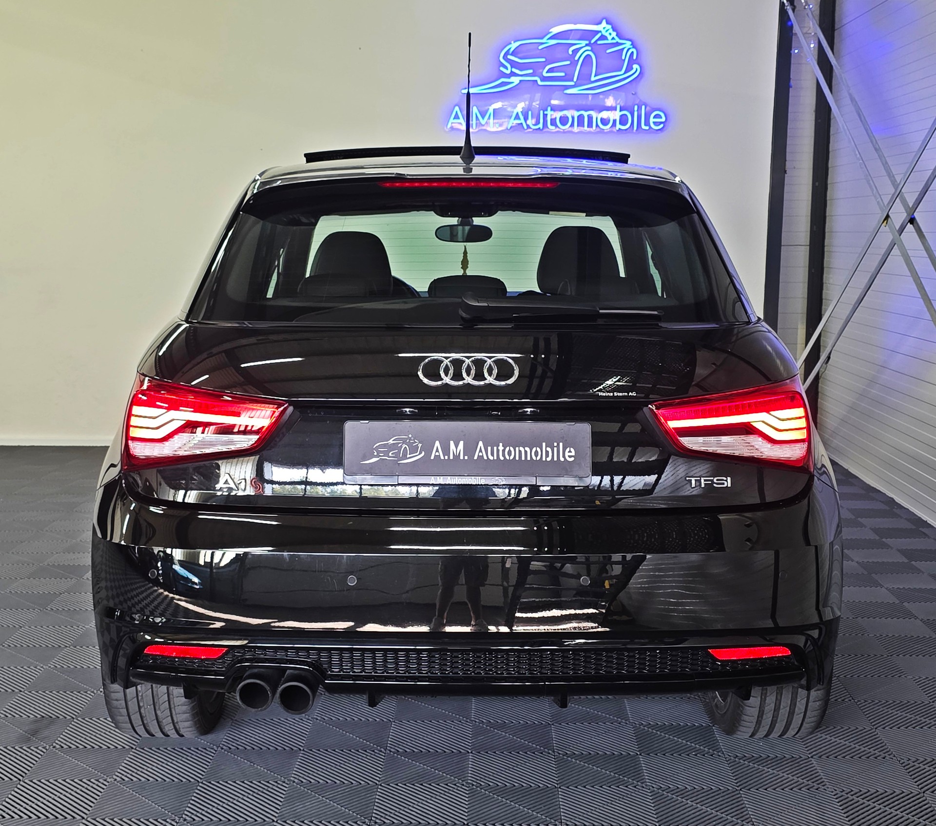AUDI A1 Sportback 1.8 TFSI Sport S-tronic-image-6