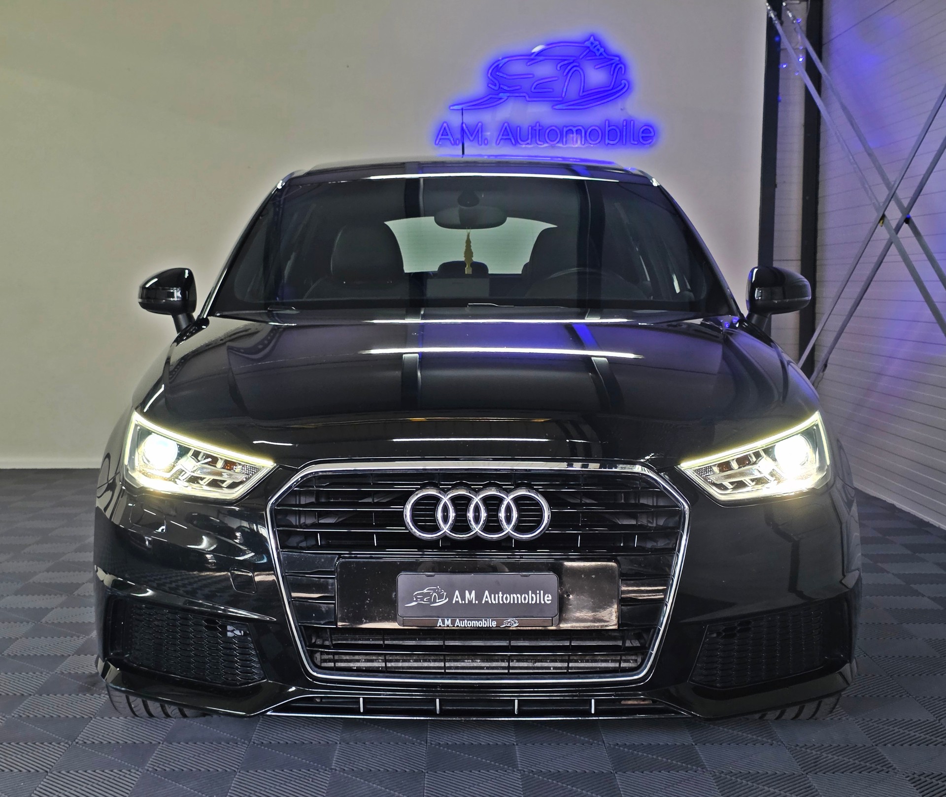 AUDI A1 Sportback 1.8 TFSI Sport S-tronic-image-1