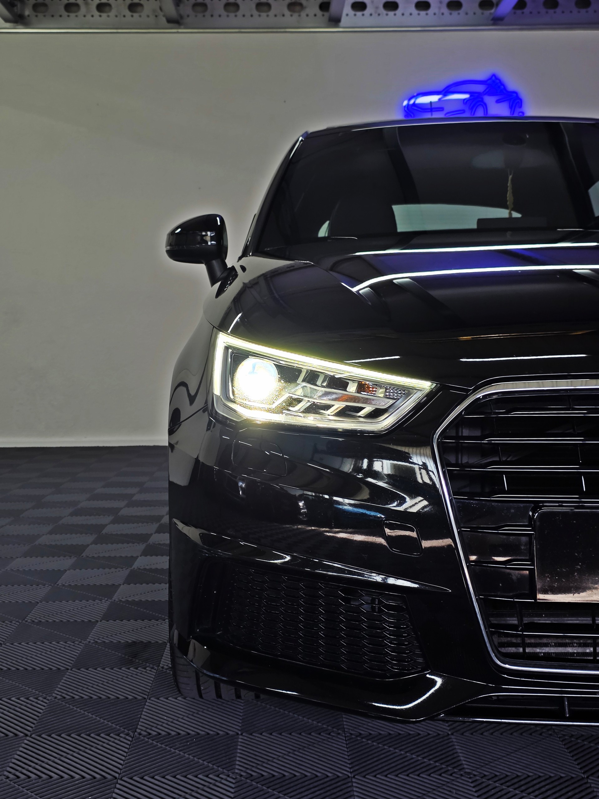 AUDI A1 Sportback 1.8 TFSI Sport S-tronic-image-2