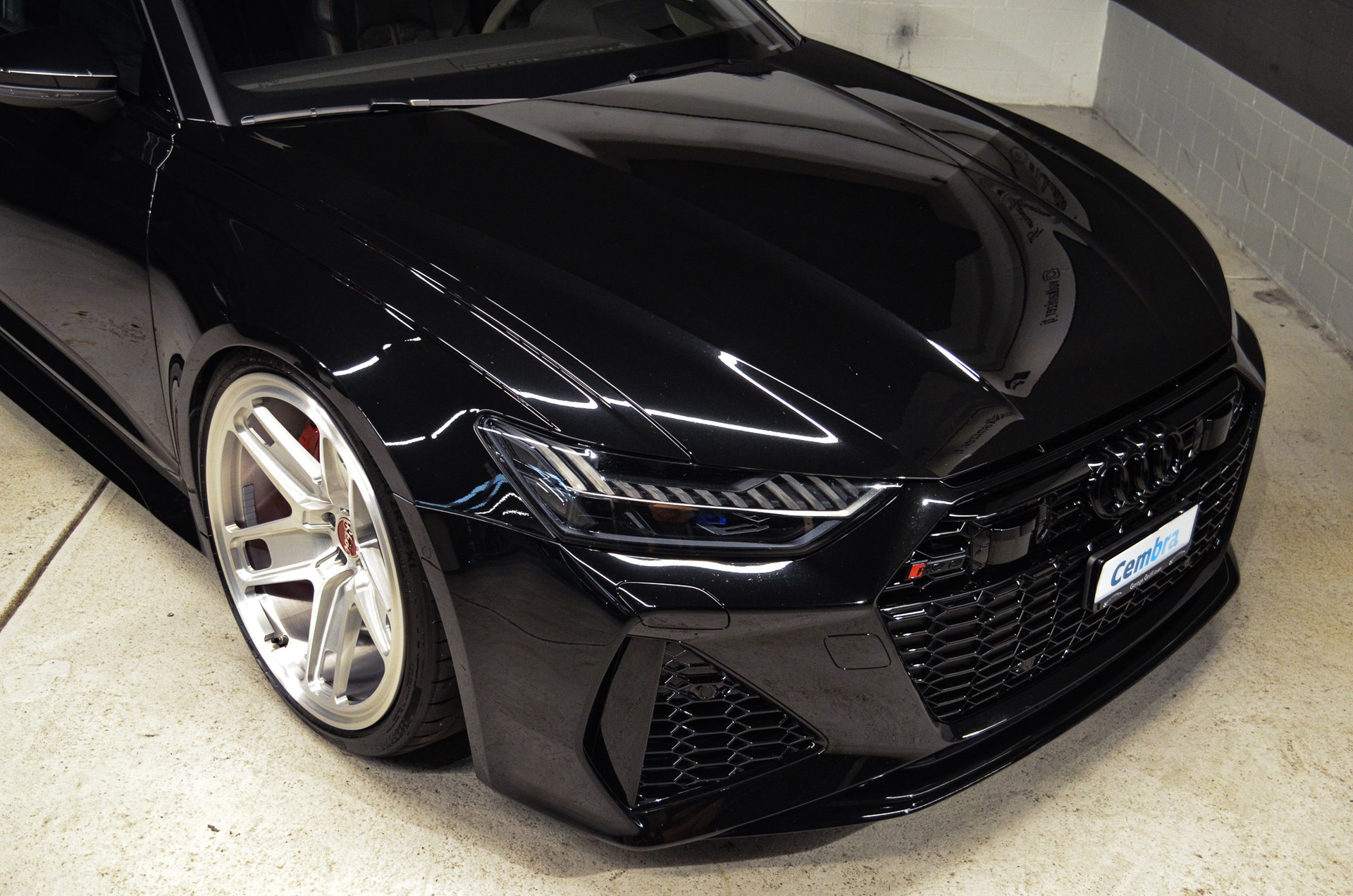 AUDI RS6 Avant 4.0 TFSI V8 quattro-image-4