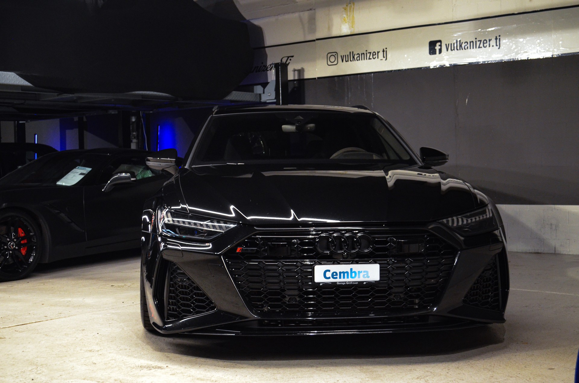 AUDI RS6 Avant 4.0 TFSI V8 quattro-image-3