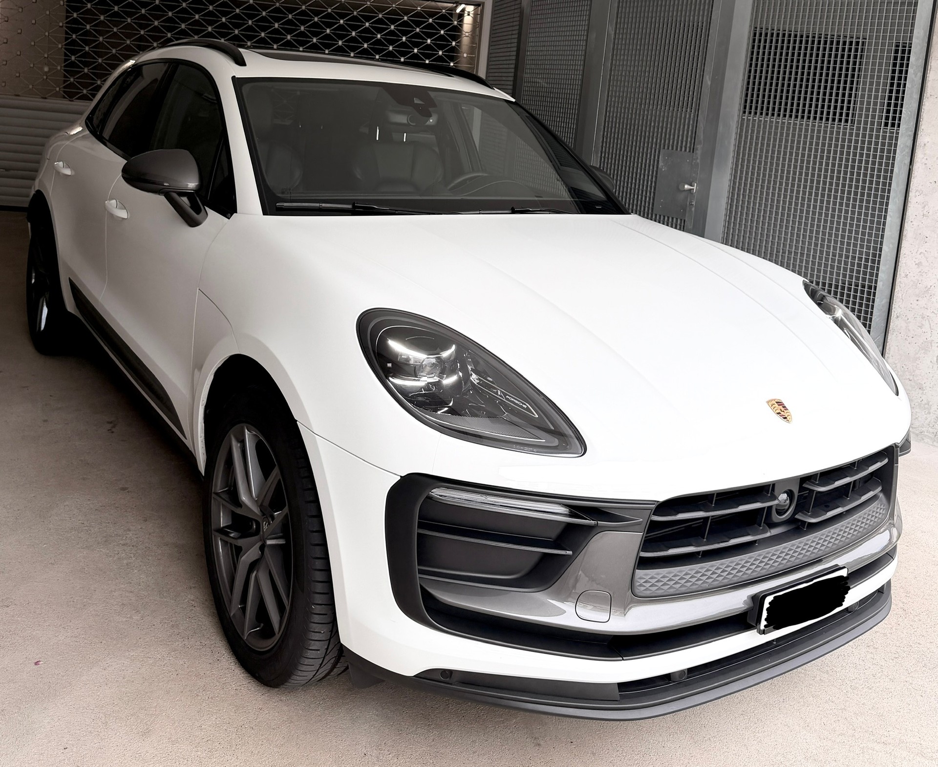 PORSCHE MACAN T PDK-image-2