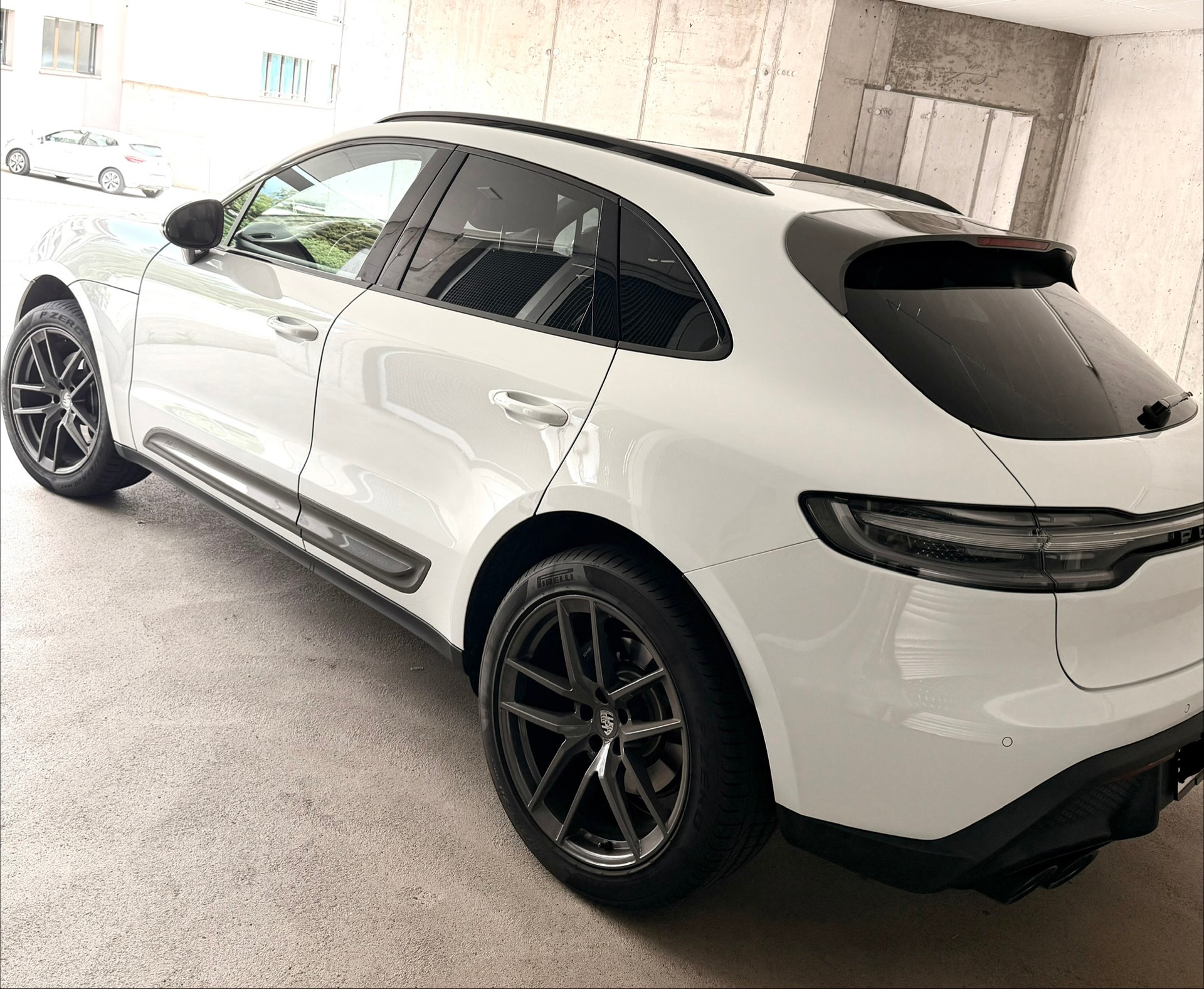 PORSCHE MACAN T PDK-image-1