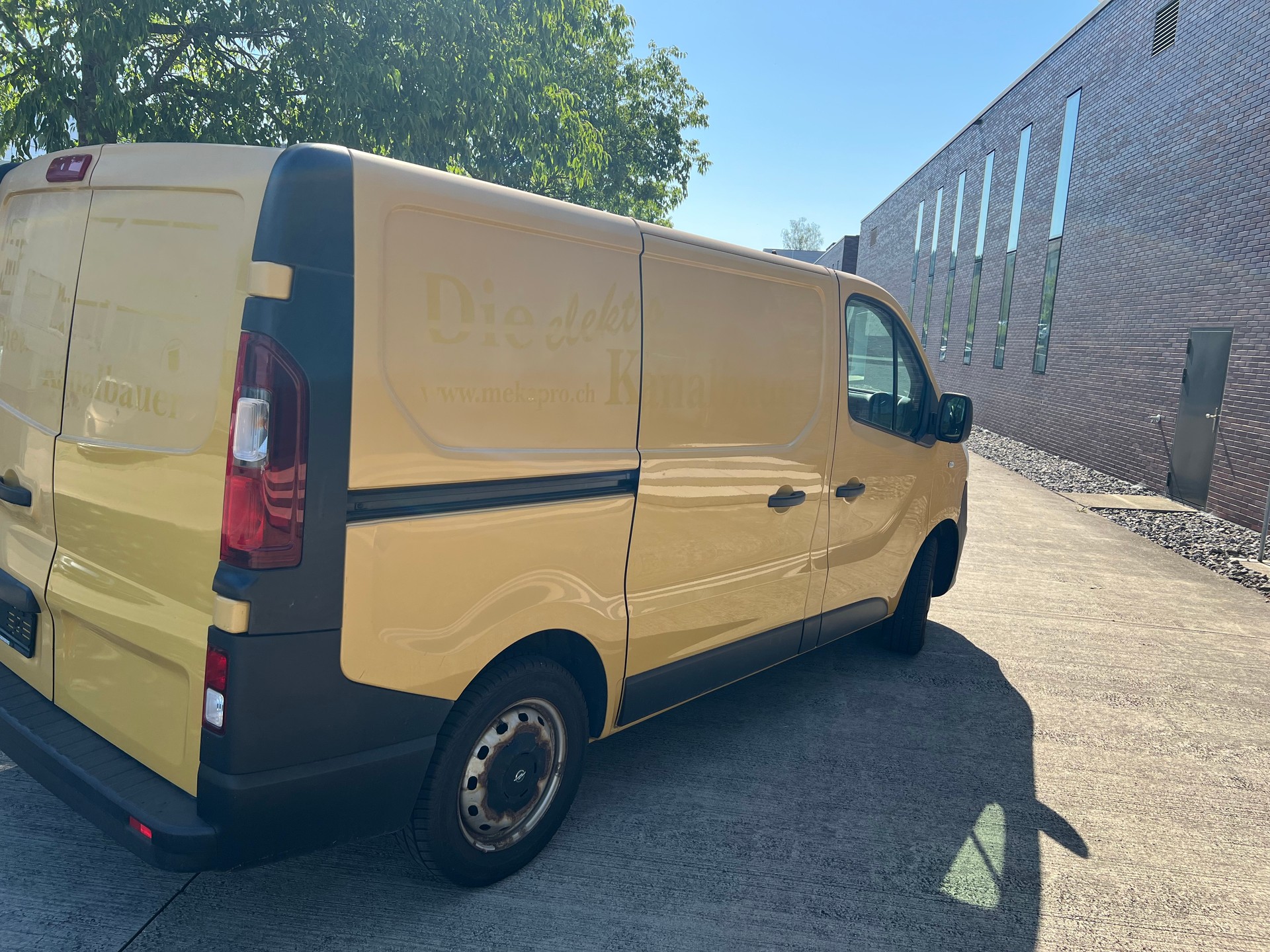 OPEL Vivaro 1.6 CDTI 2.9t L1H1-image-2