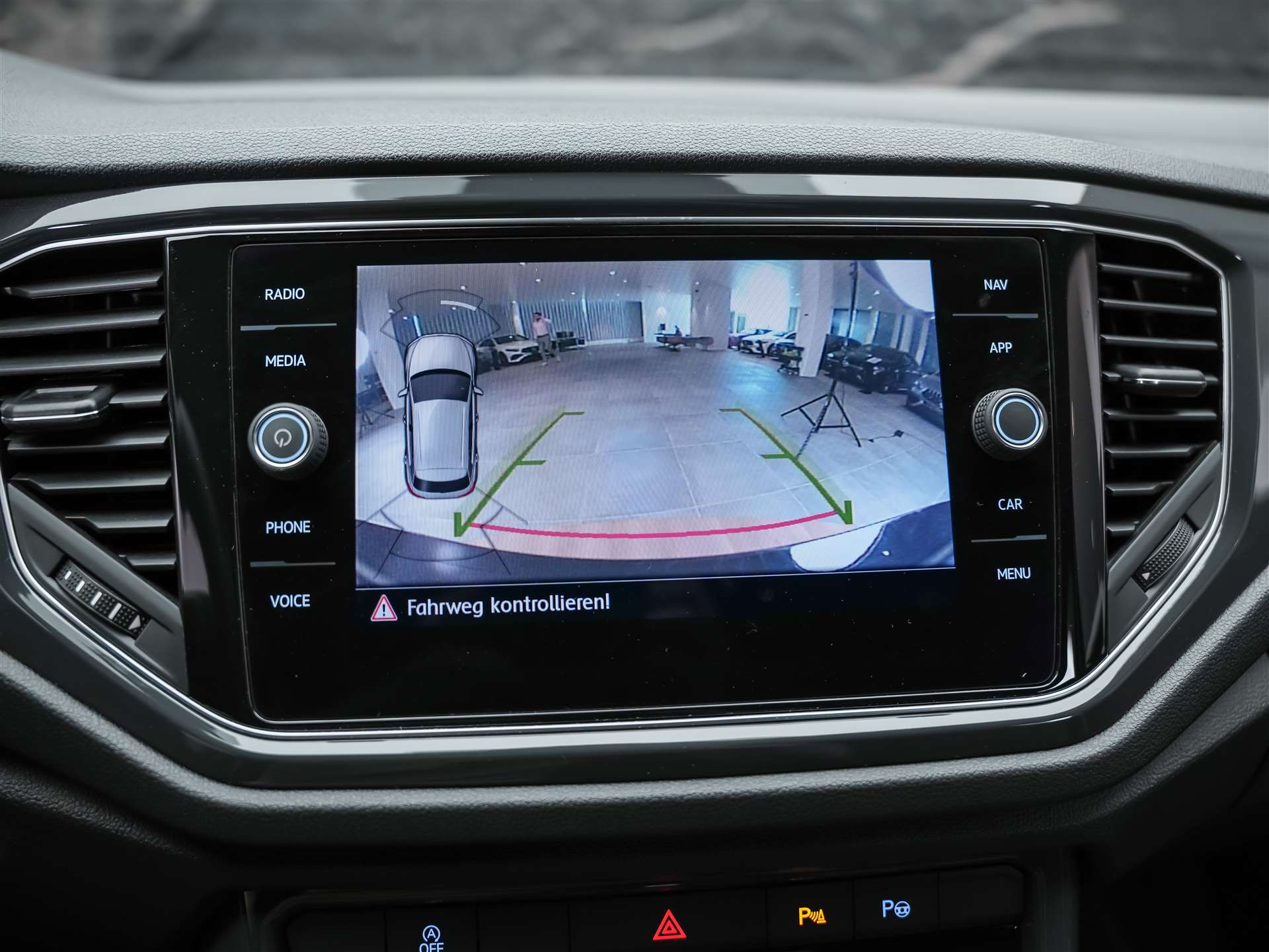 VW T-Roc 2.0 TSI Sport DSG 4Motion *Abstandsregler*Sitzheizung*Lenkradheizung*-image-35
