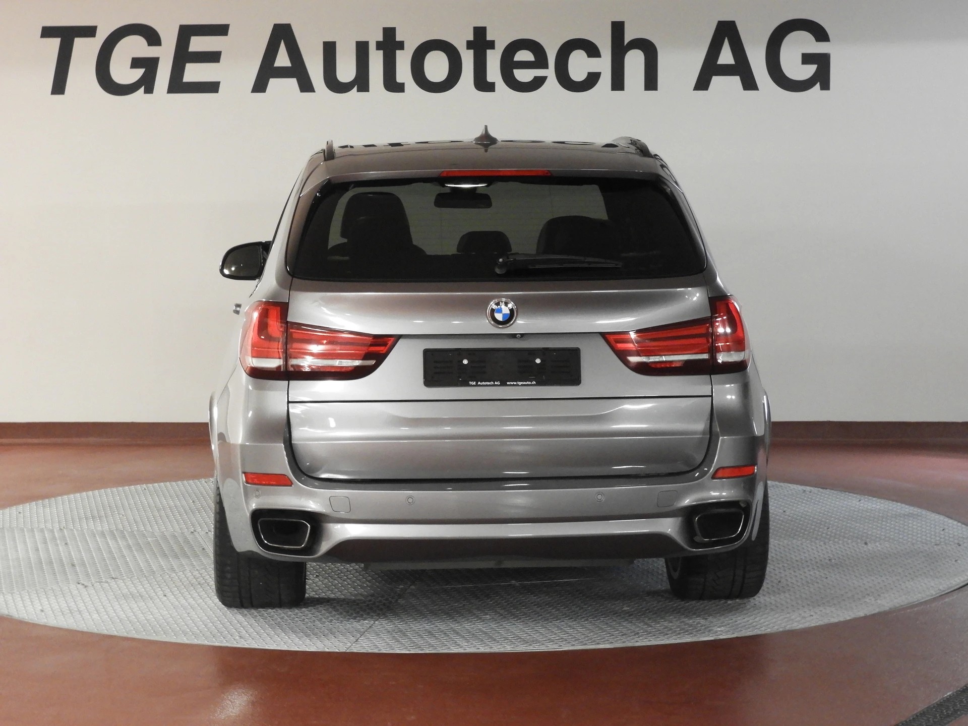 BMW X5 xDrive 40d Steptronic M Sport-image-15