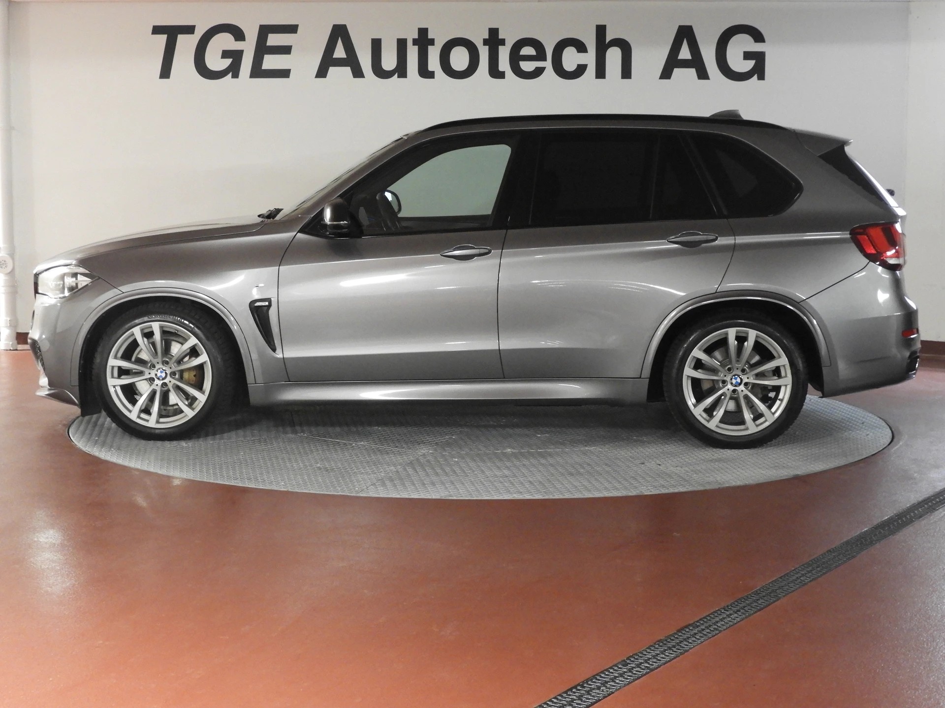 BMW X5 xDrive 40d Steptronic M Sport-image-3
