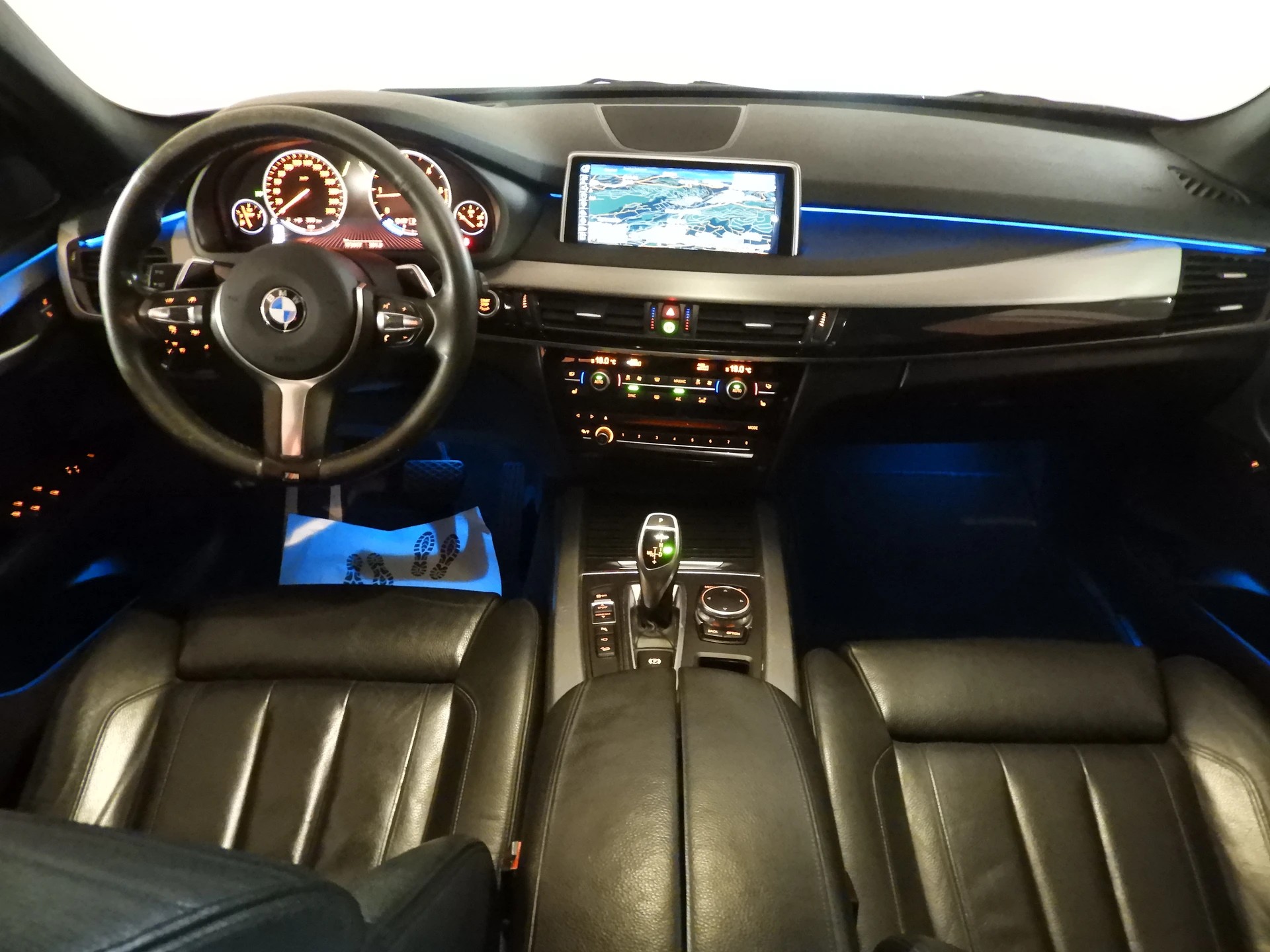 BMW X5 xDrive 40d Steptronic M Sport-image-8